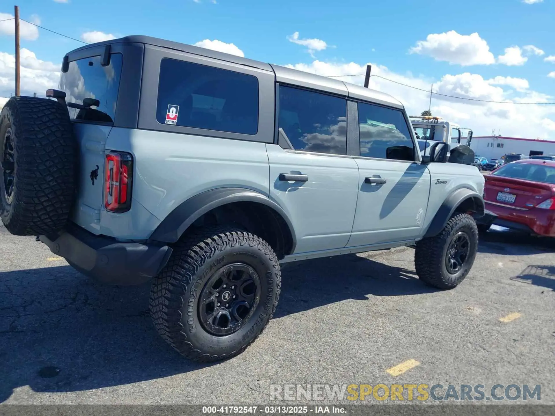 4 Photograph of a damaged car 1FMEE5DP1NLB51765 FORD BRONCO 2022