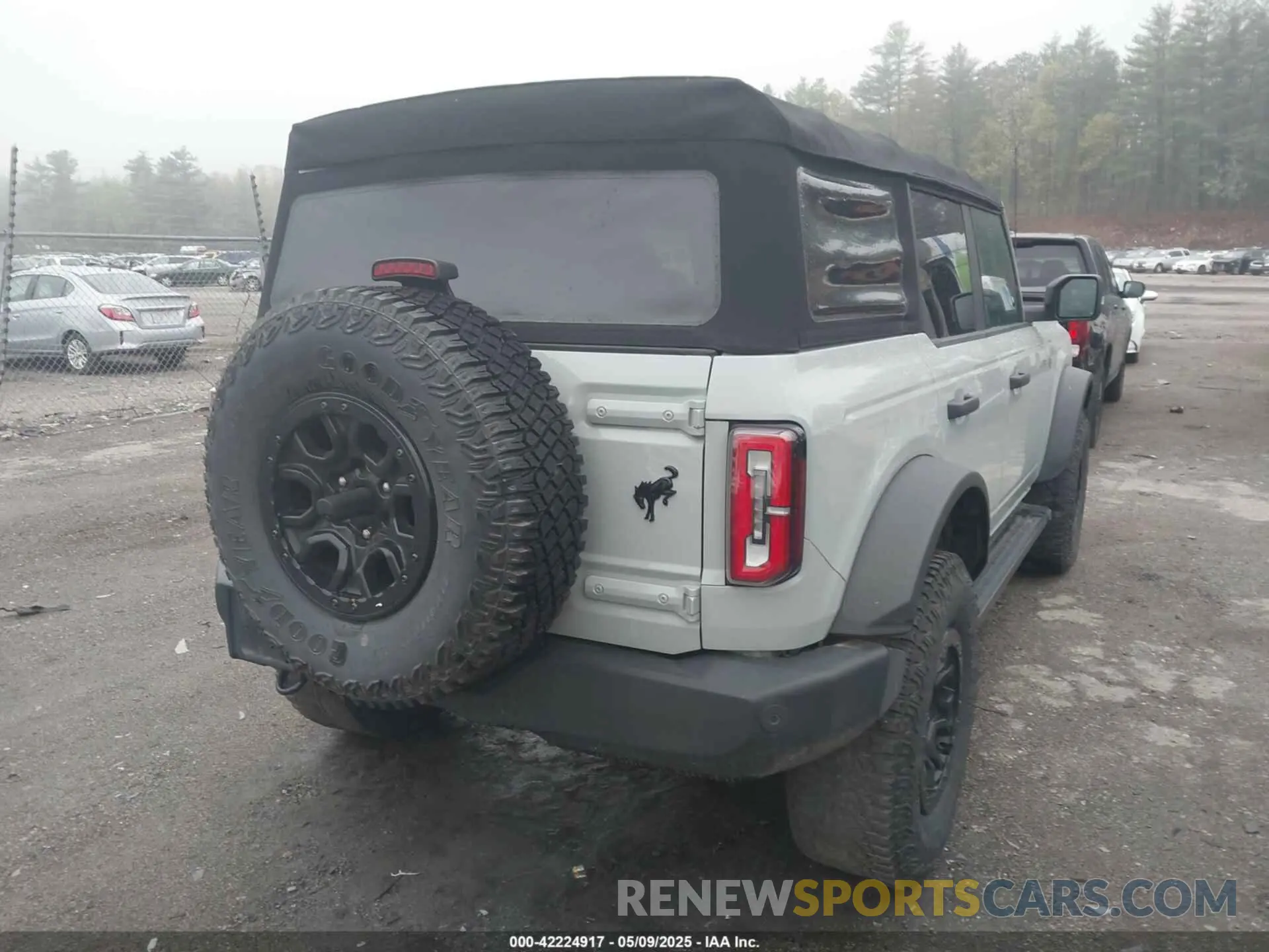4 Фотография поврежденного автомобиля 1FMEE5DP2NLA70127 FORD BRONCO 2022