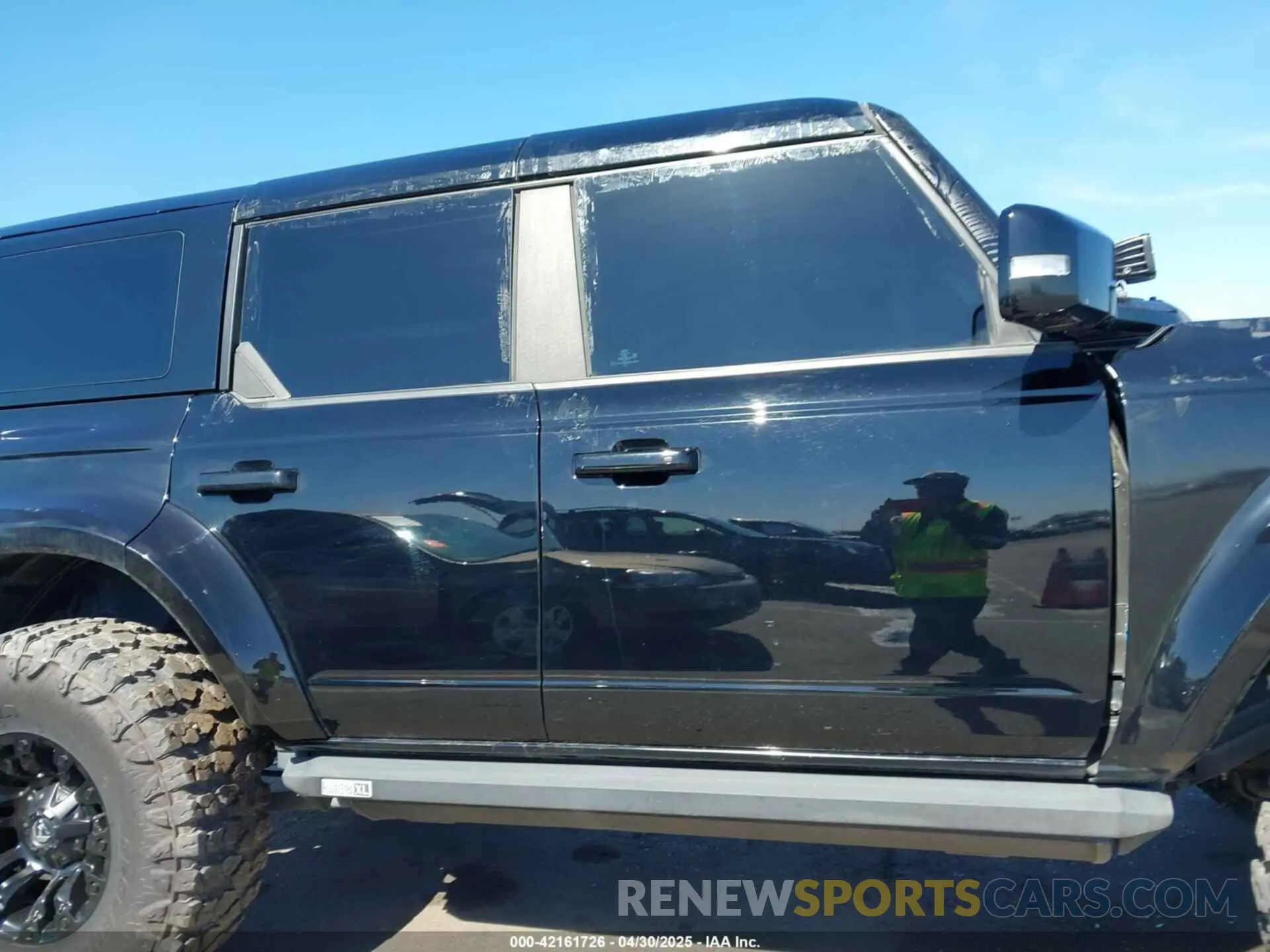 12 Фотография поврежденного автомобиля 1FMEE5DP3NLB22834 FORD BRONCO 2022