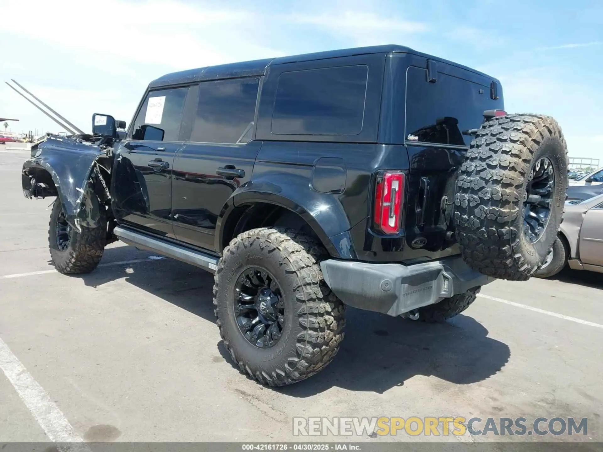 3 Фотография поврежденного автомобиля 1FMEE5DP3NLB22834 FORD BRONCO 2022