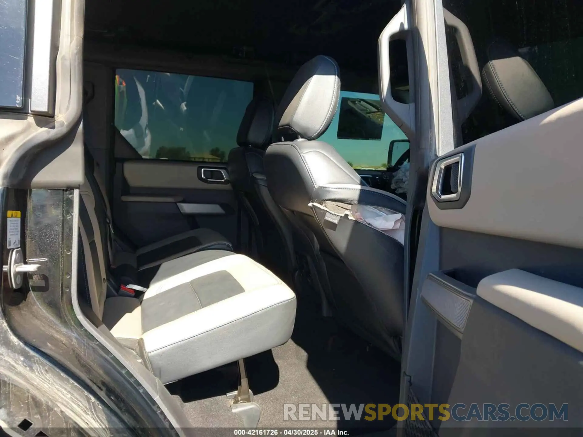 8 Фотография поврежденного автомобиля 1FMEE5DP3NLB22834 FORD BRONCO 2022