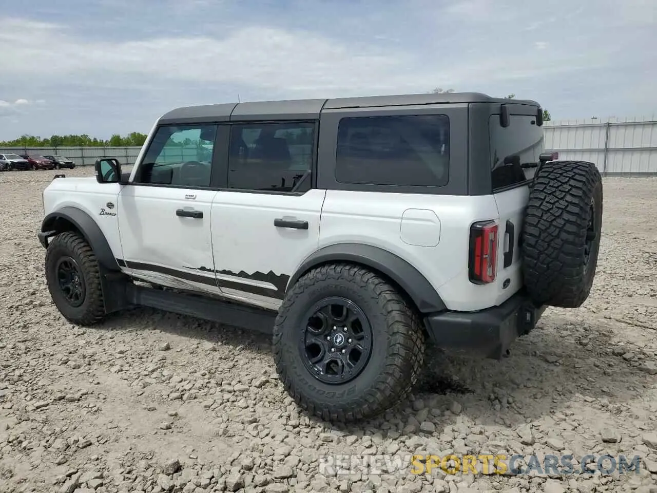 2 Фотография поврежденного автомобиля 1FMEE5DP4NLB67541 FORD BRONCO 2022