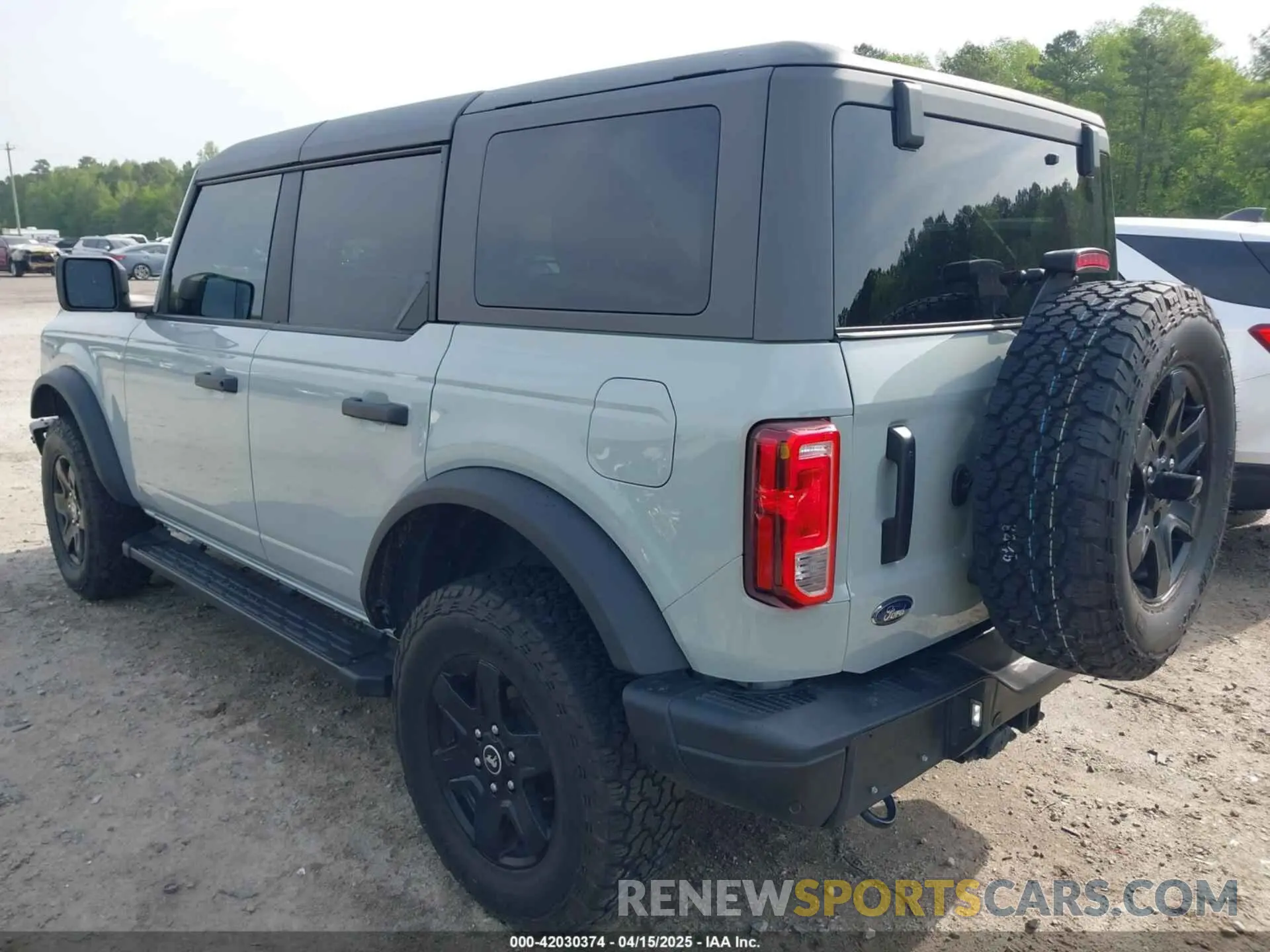 3 Фотография поврежденного автомобиля 1FMEE5DP5NLB29798 FORD BRONCO 2022