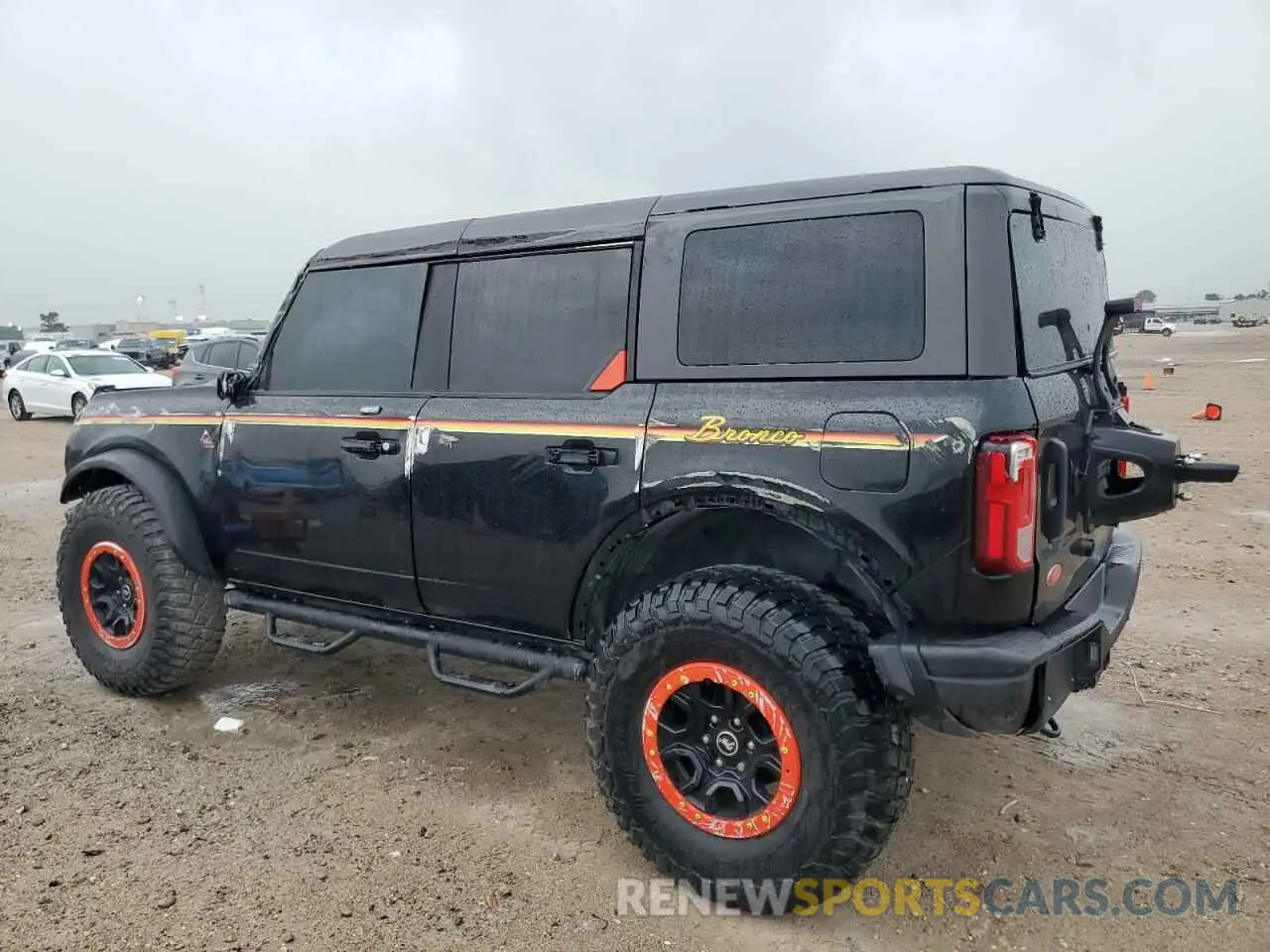 2 Фотография поврежденного автомобиля 1FMEE5DP5NLB31700 FORD BRONCO 2022