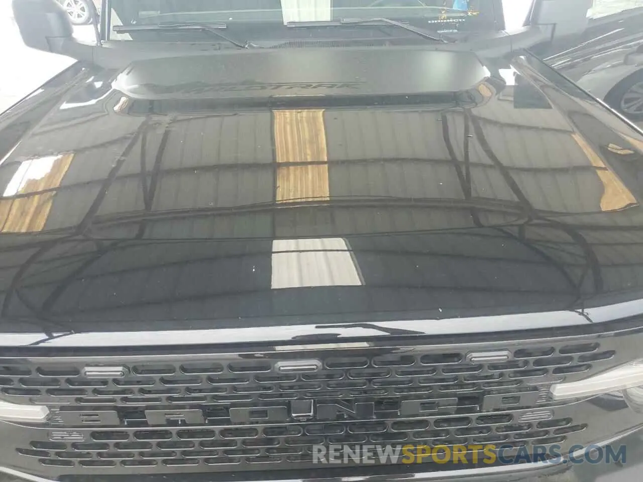 12 Photograph of a damaged car 1FMEE5DP5NLB41837 FORD BRONCO 2022