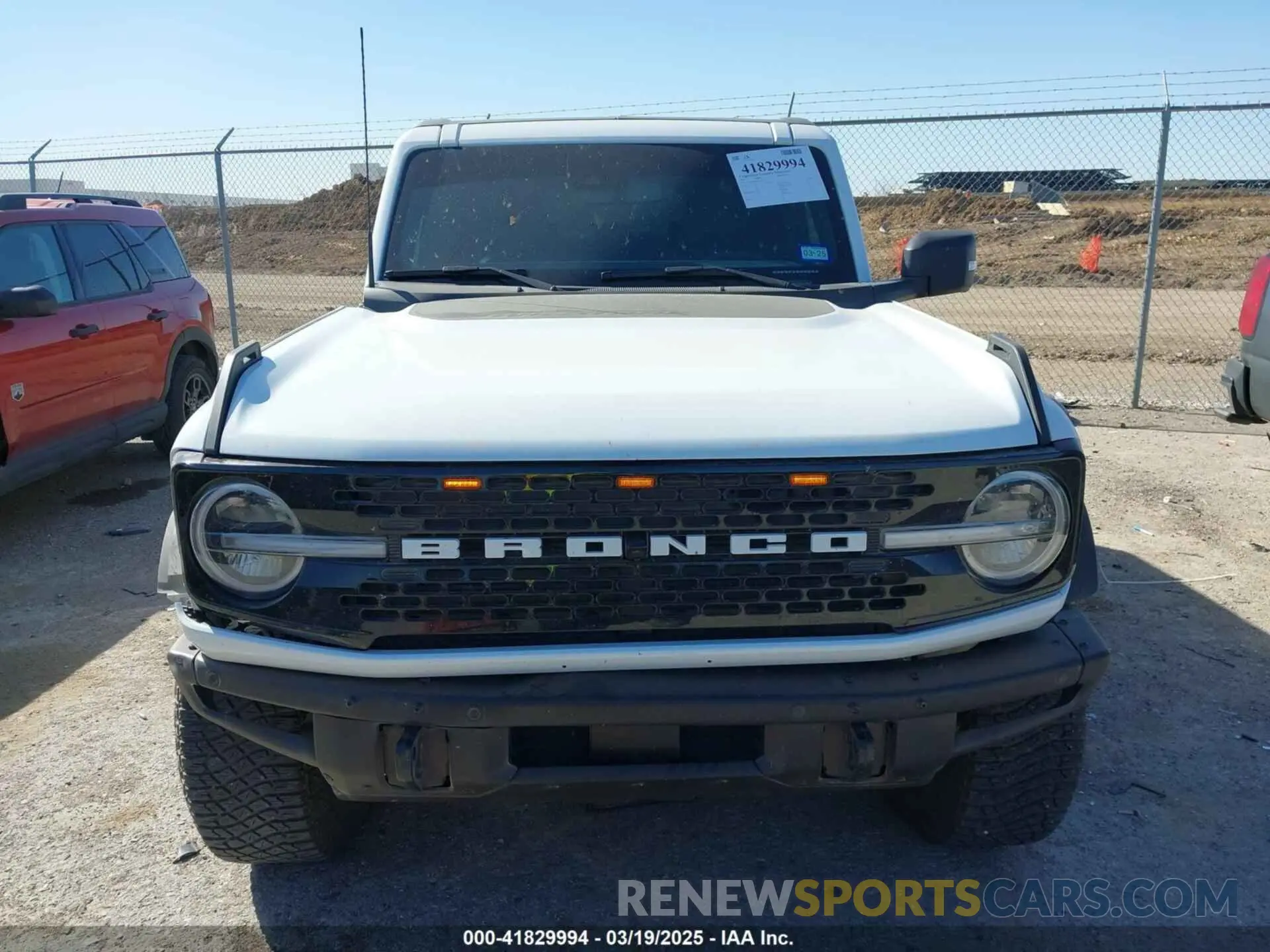 12 Photograph of a damaged car 1FMEE5DP8NLA97039 FORD BRONCO 2022