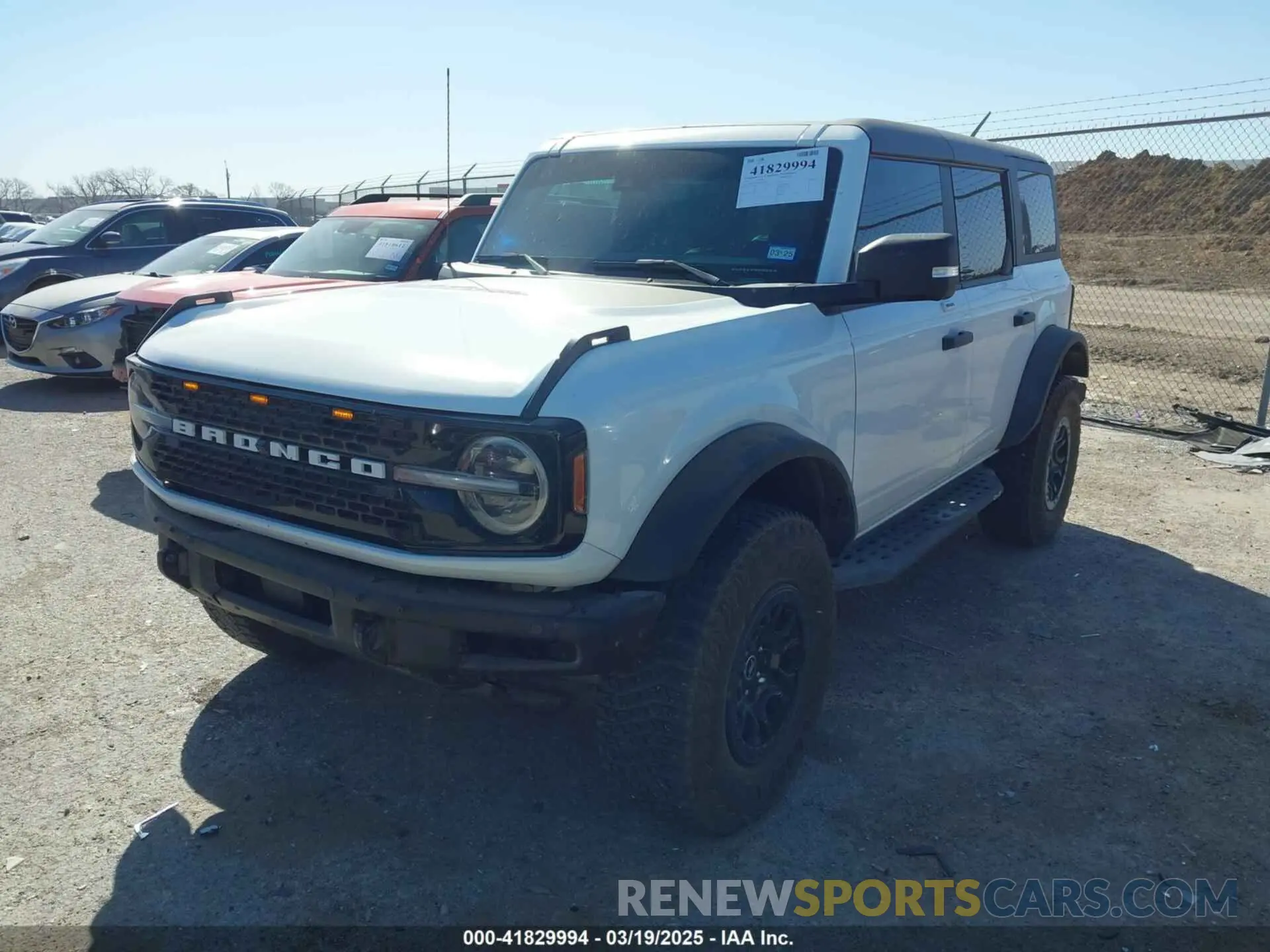 2 Photograph of a damaged car 1FMEE5DP8NLA97039 FORD BRONCO 2022