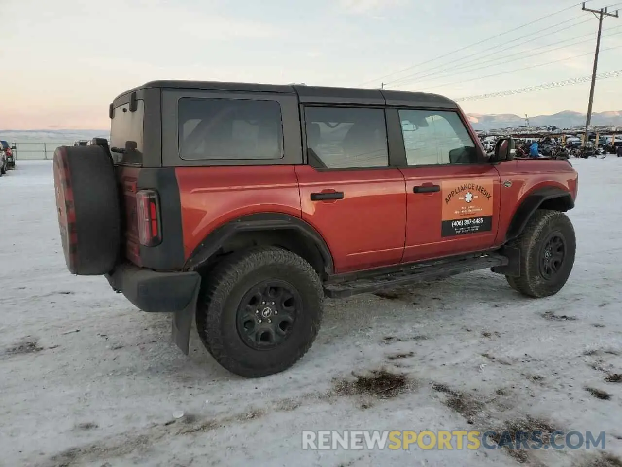 3 Photograph of a damaged car 1FMEE5DP8NLB53951 FORD BRONCO 2022
