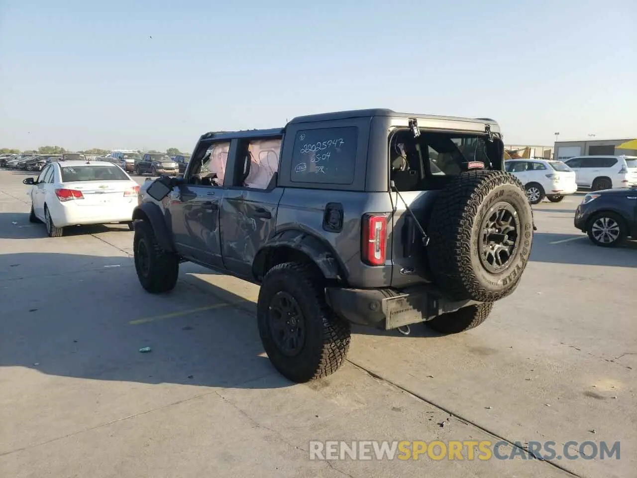 3 Фотография поврежденного автомобиля 1FMEE5DP9NLA72991 FORD BRONCO 2022