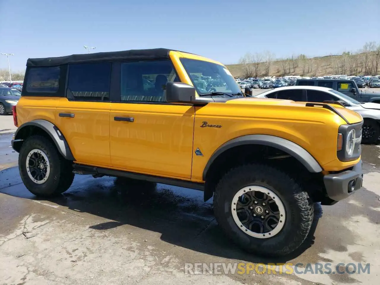 4 Photograph of a damaged car 1FMEE5DPXNLA89363 FORD BRONCO 2022