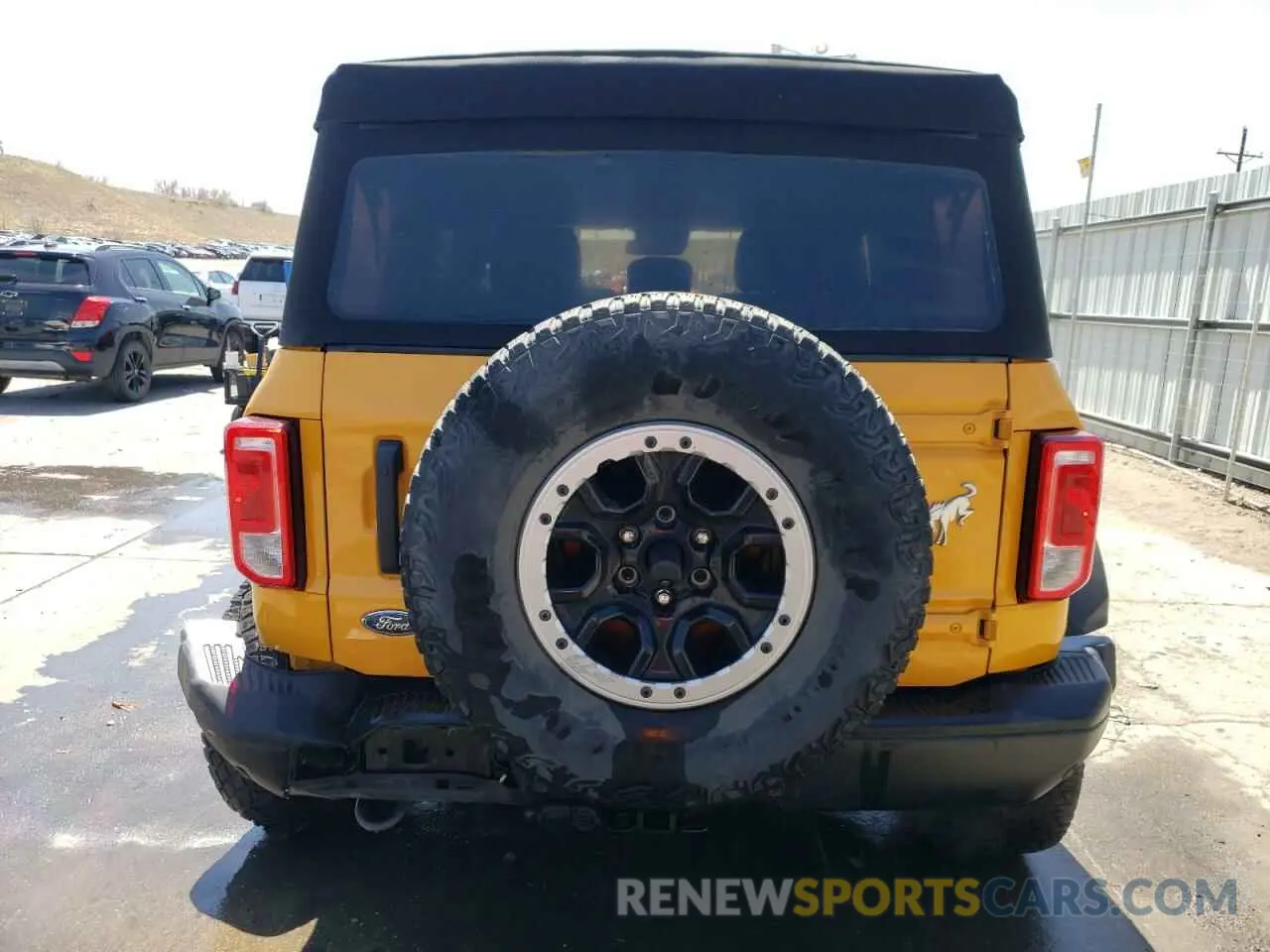 6 Photograph of a damaged car 1FMEE5DPXNLA89363 FORD BRONCO 2022