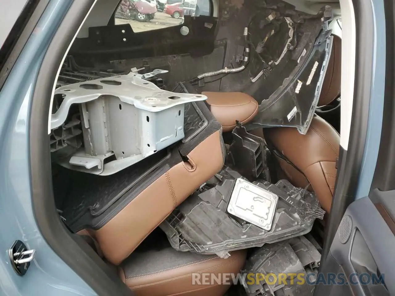 10 Photograph of a damaged car 3FMCR9C64NRD21002 FORD BRONCO 2022