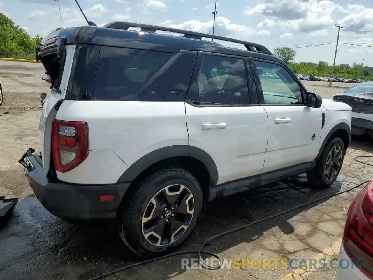 3 Photograph of a damaged car 3FMCR9C69NRD55968 FORD BRONCO 2022