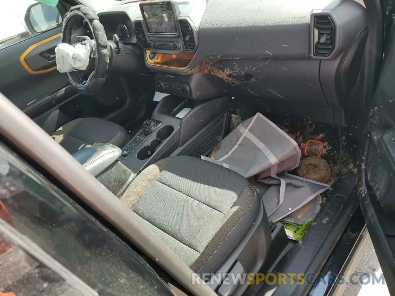 8 Photograph of a damaged car 3FMCR9D98NRD33405 FORD BRONCO 2022