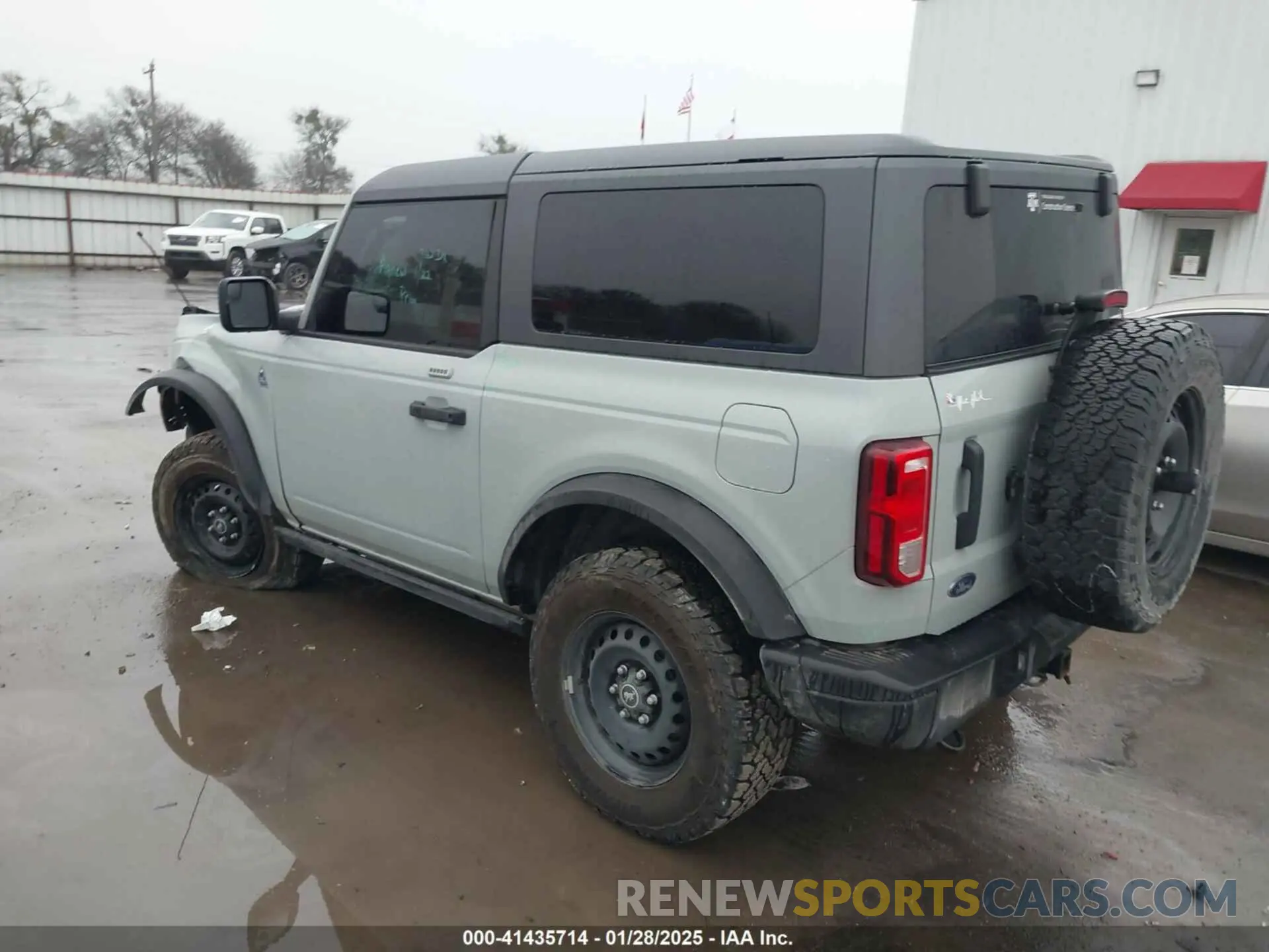 3 Фотография поврежденного автомобиля 1FMDE5AH7PLB27790 FORD BRONCO 2023