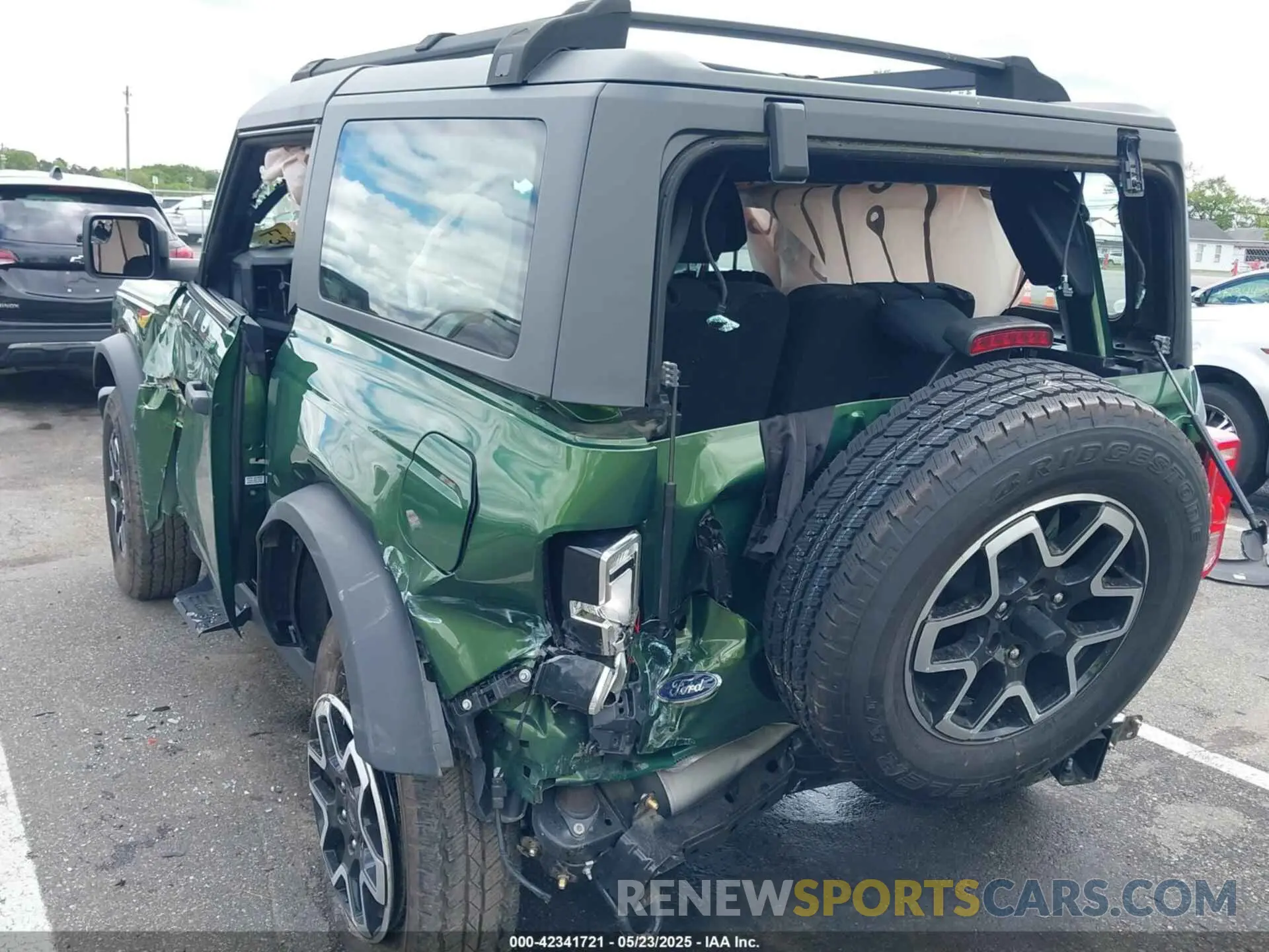 3 Photograph of a damaged car 1FMDE5AH8PLB24462 FORD BRONCO 2023