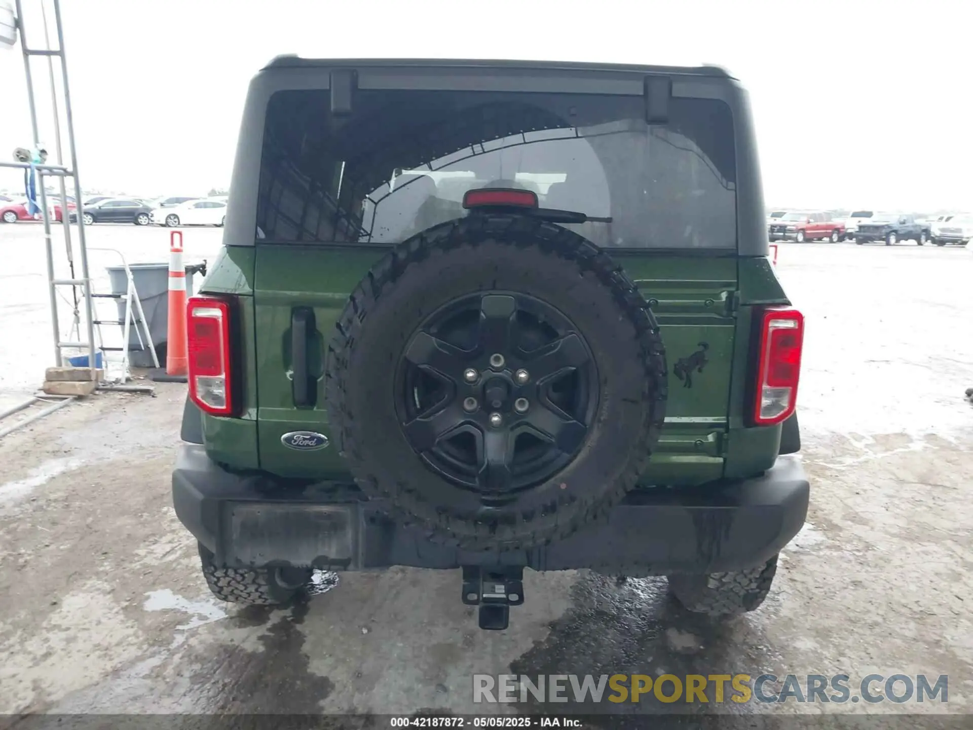 16 Photograph of a damaged car 1FMDE5BH4PLB88500 FORD BRONCO 2023