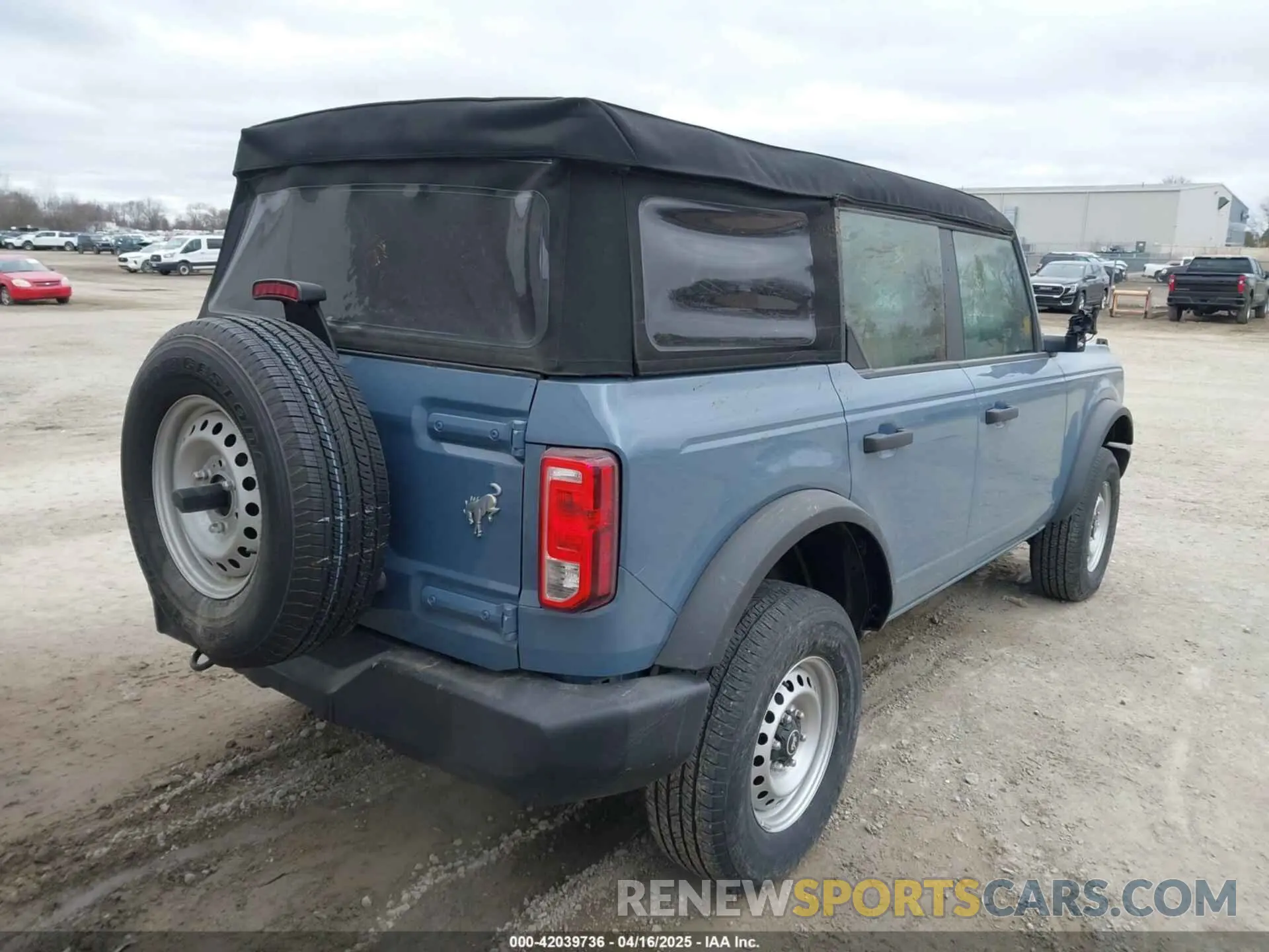 4 Фотография поврежденного автомобиля 1FMDE5BH5PLB17435 FORD BRONCO 2023