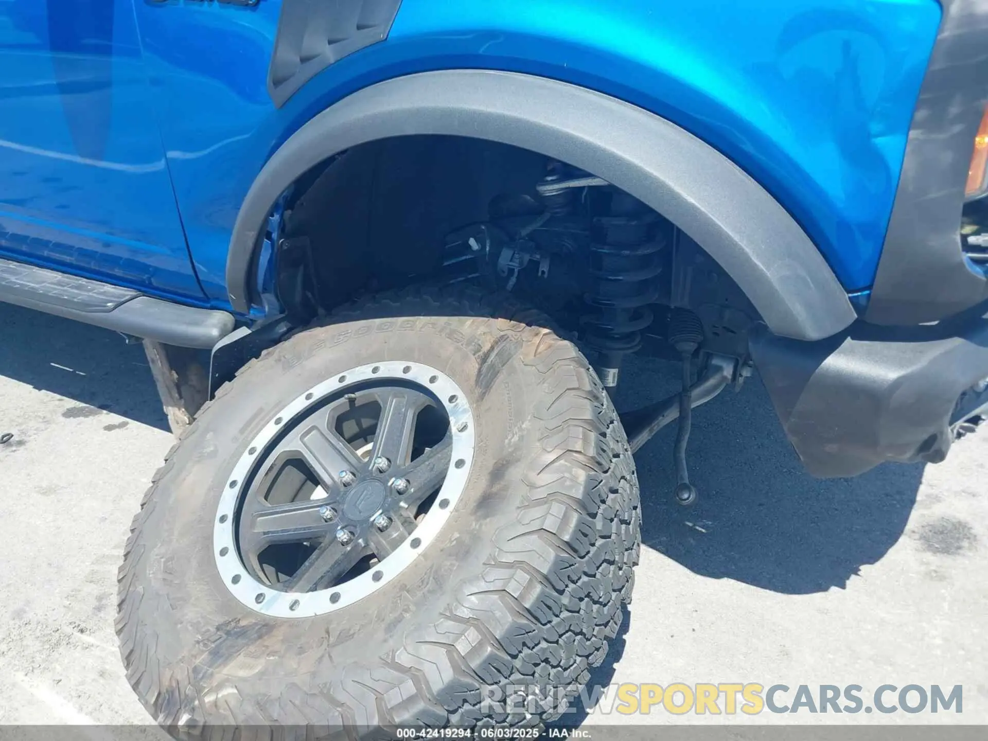 6 Photograph of a damaged car 1FMDE5BH6PLB15970 FORD BRONCO 2023