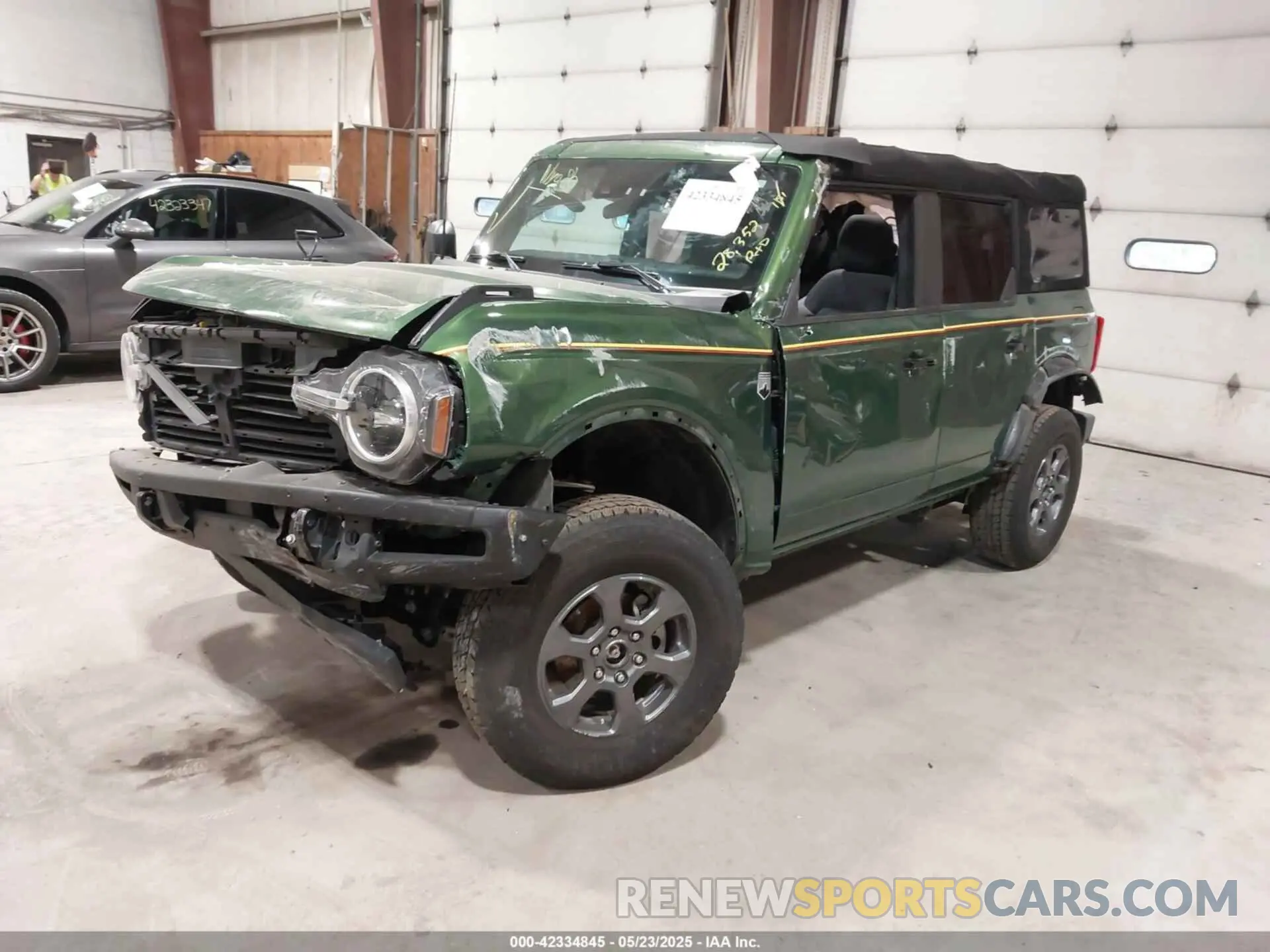 2 Фотография поврежденного автомобиля 1FMDE5BH8PLB29322 FORD BRONCO 2023