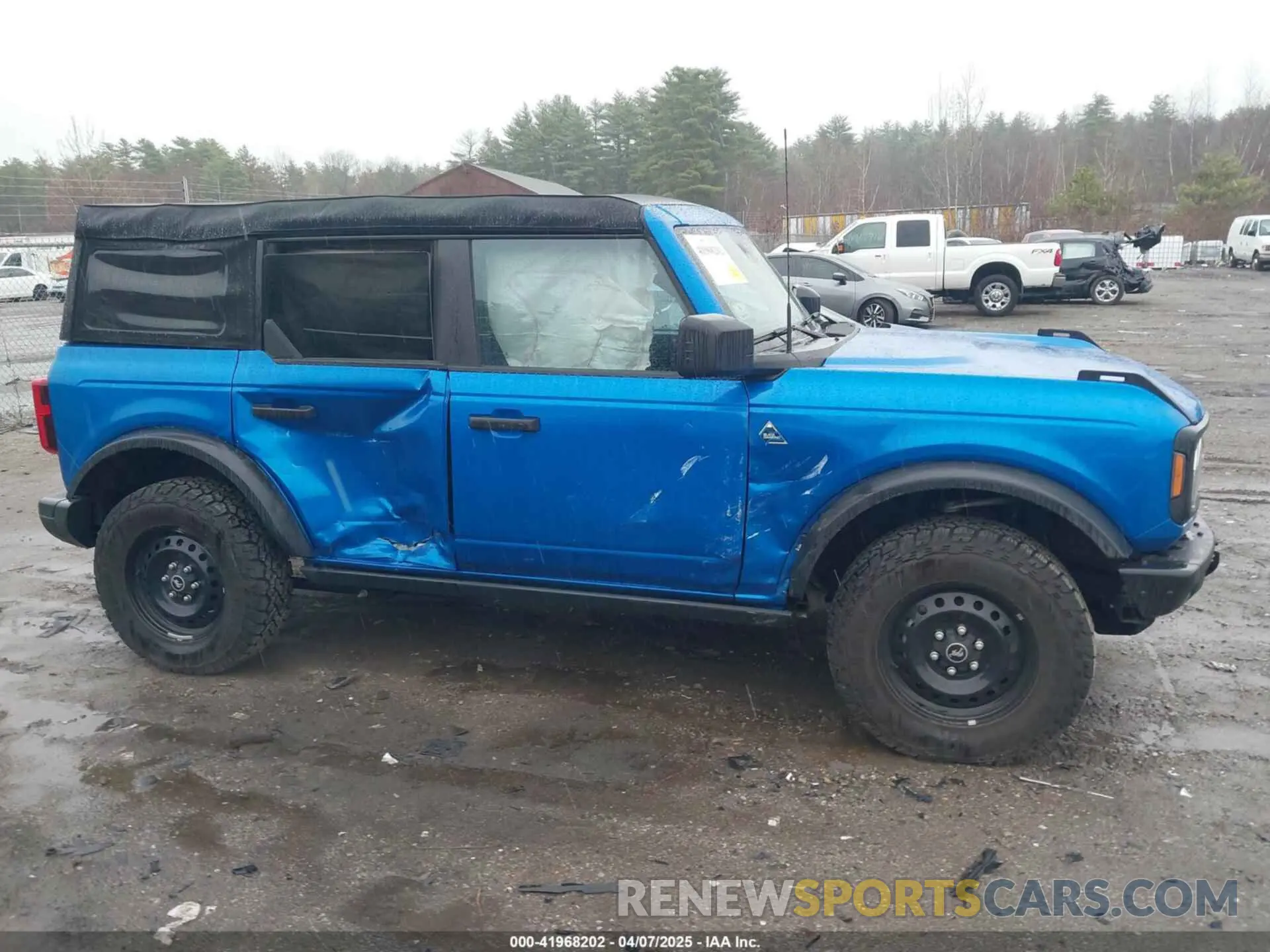 13 Photograph of a damaged car 1FMDE5BH8PLB71229 FORD BRONCO 2023
