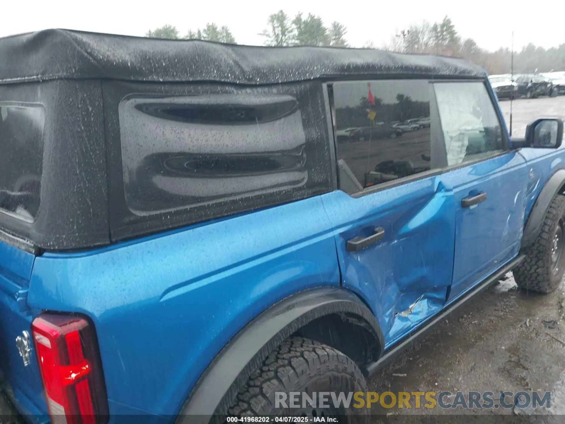 6 Photograph of a damaged car 1FMDE5BH8PLB71229 FORD BRONCO 2023