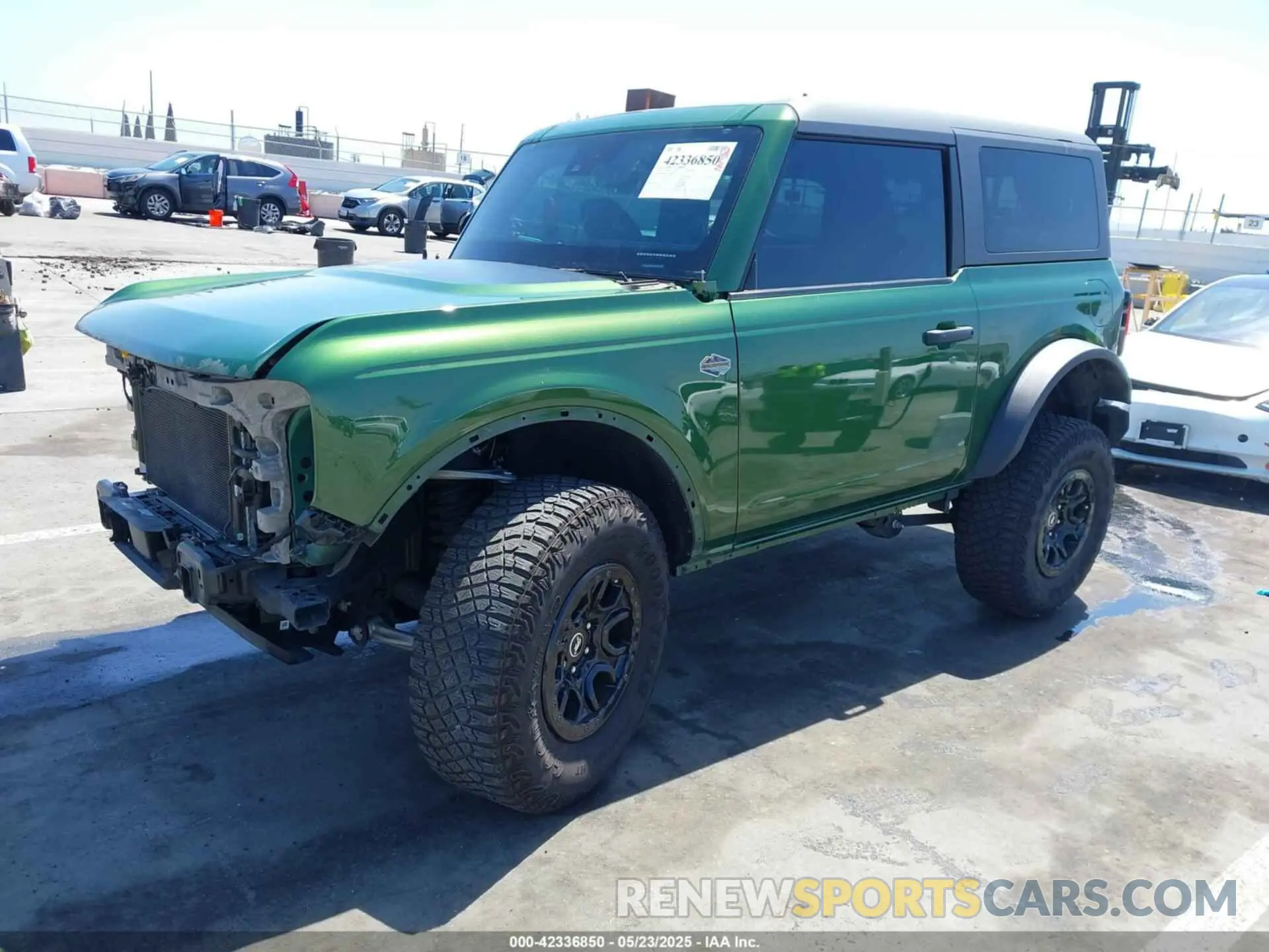 2 Photograph of a damaged car 1FMDE5CP0PLB76561 FORD BRONCO 2023
