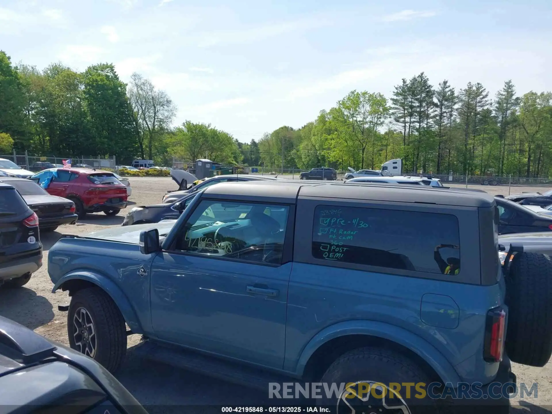 15 Photograph of a damaged car 1FMDE5CP0PLB85857 FORD BRONCO 2023
