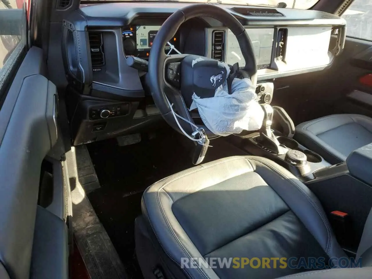 8 Фотография поврежденного автомобиля 1FMDE5CP1PLB98701 FORD BRONCO 2023