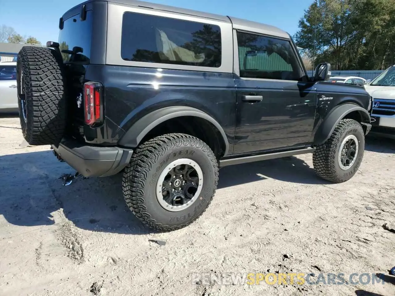 3 Photograph of a damaged car 1FMDE5CP6PLB31740 FORD BRONCO 2023