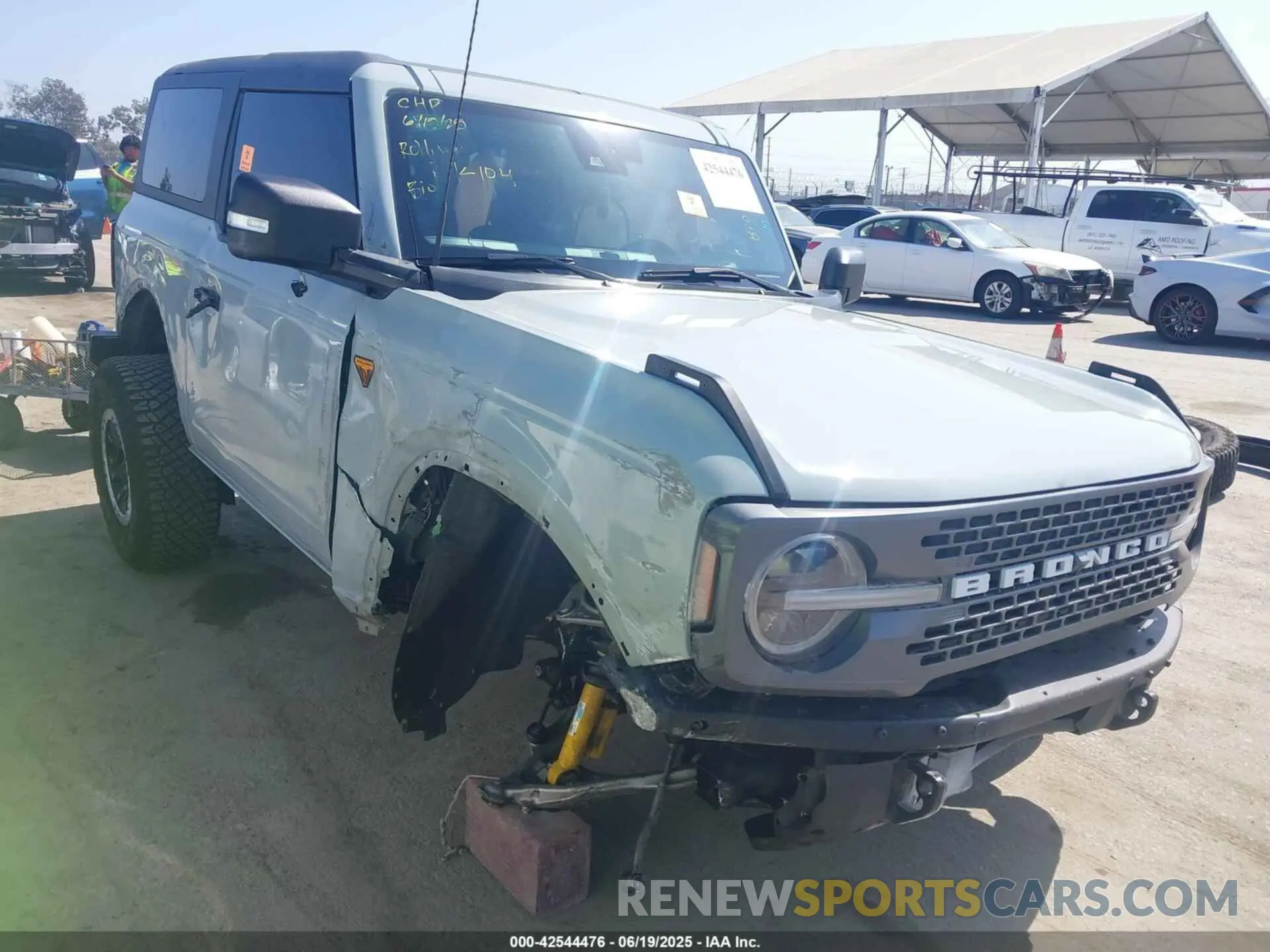 1 Фотография поврежденного автомобиля 1FMDE5CP9PLC10948 FORD BRONCO 2023