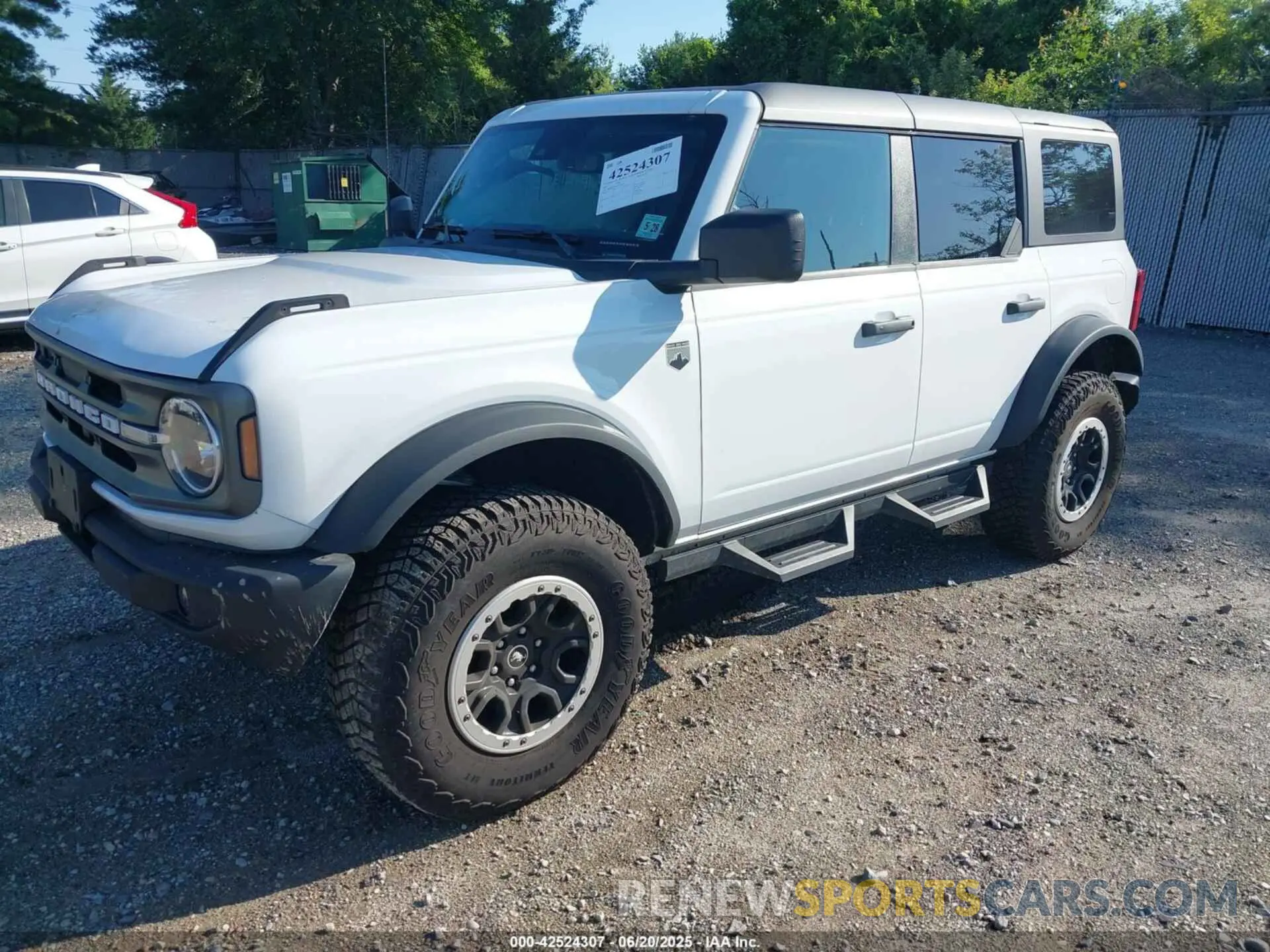 2 Фотография поврежденного автомобиля 1FMDE5DH2PLC10393 FORD BRONCO 2023