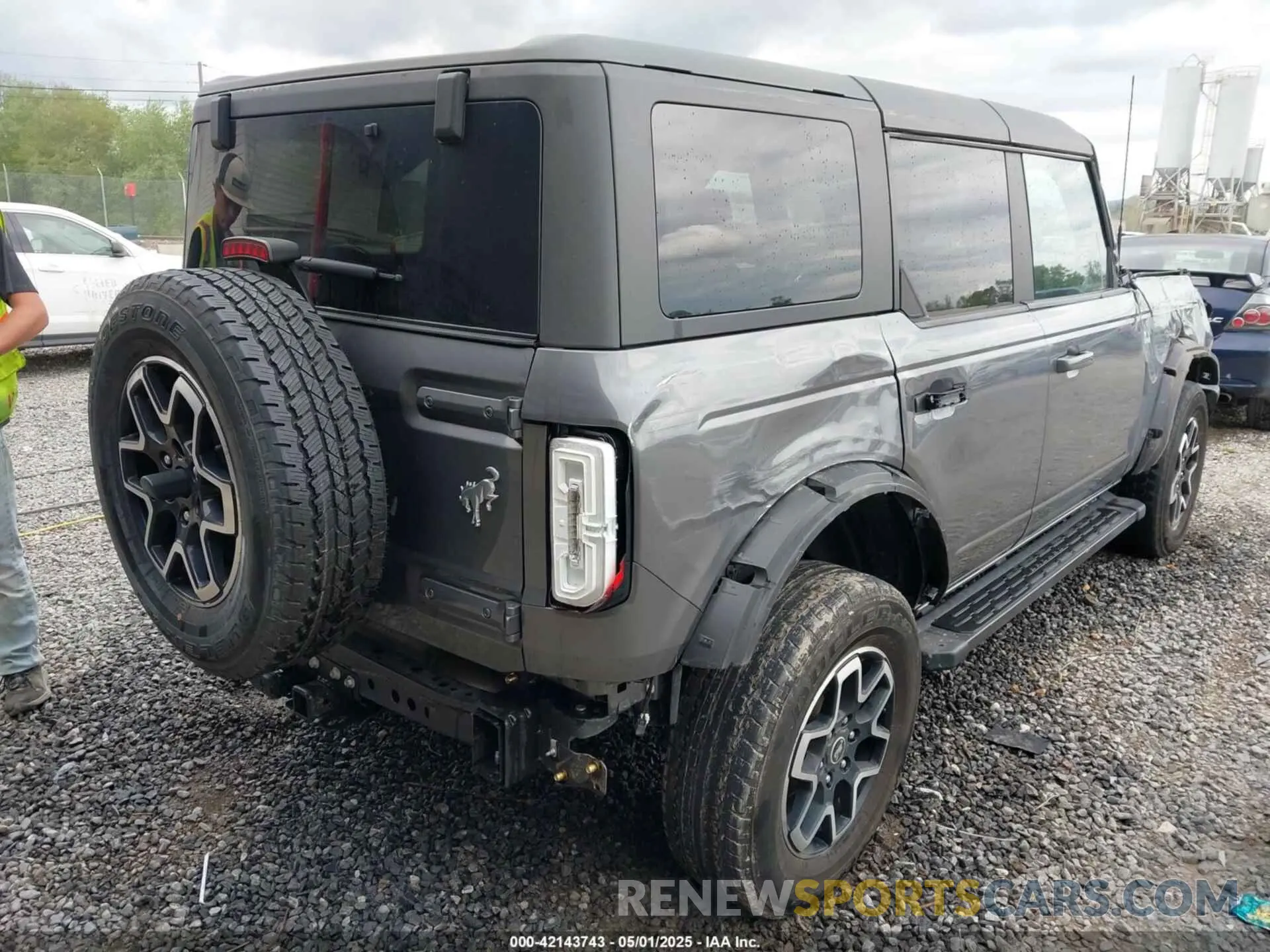 4 Фотография поврежденного автомобиля 1FMDE5DH4PLB10733 FORD BRONCO 2023