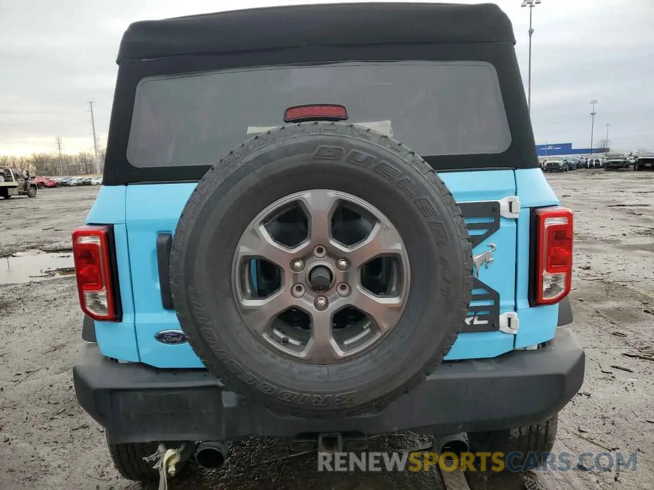 6 Photograph of a damaged car 1FMEE5BP9PLB15828 FORD BRONCO 2023