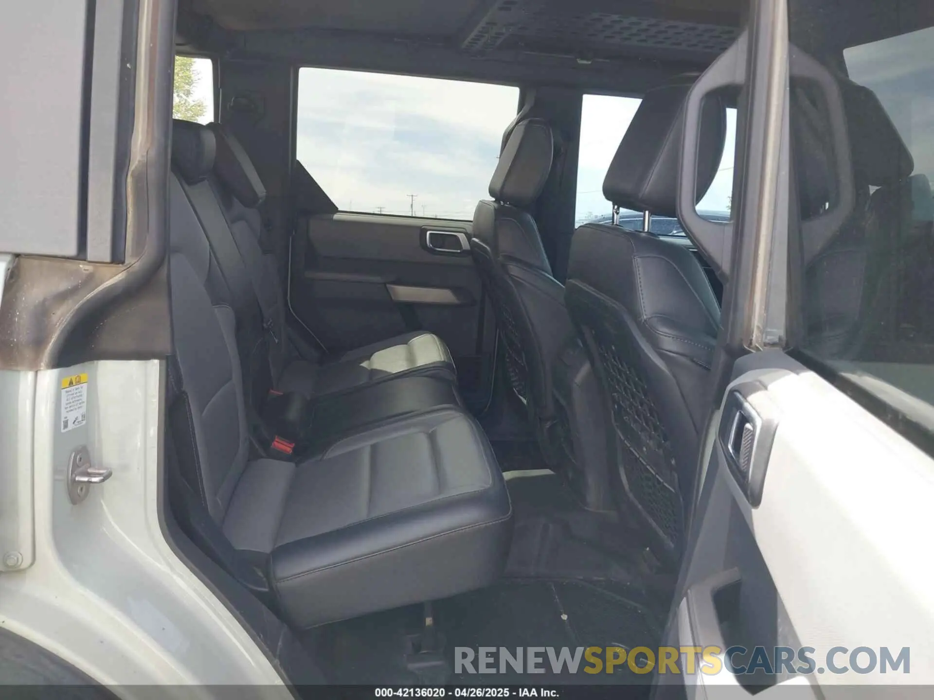 8 Фотография поврежденного автомобиля 1FMEE5DHXPLB22549 FORD BRONCO 2023