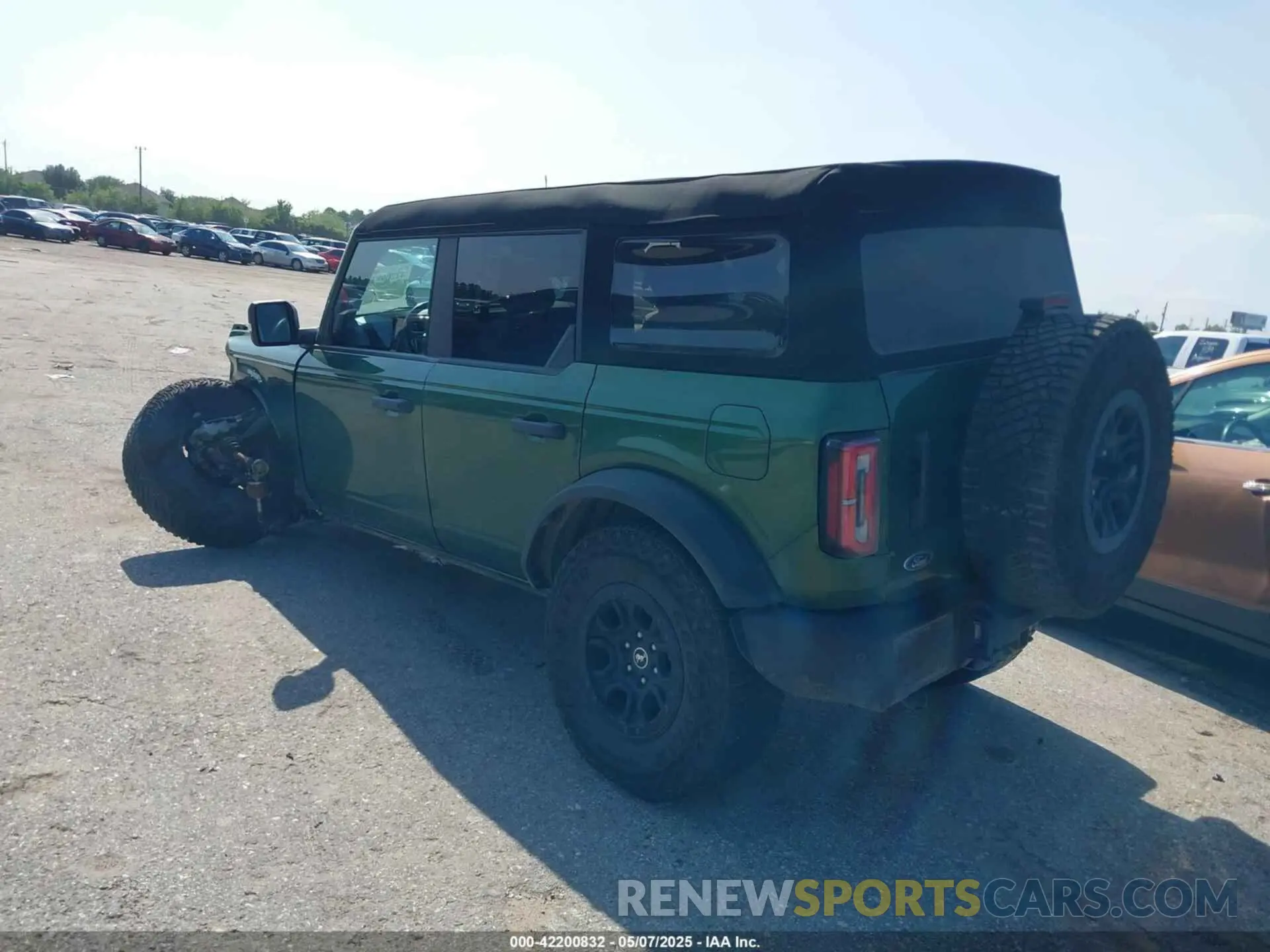 3 Фотография поврежденного автомобиля 1FMEE5DP0PLB60332 FORD BRONCO 2023