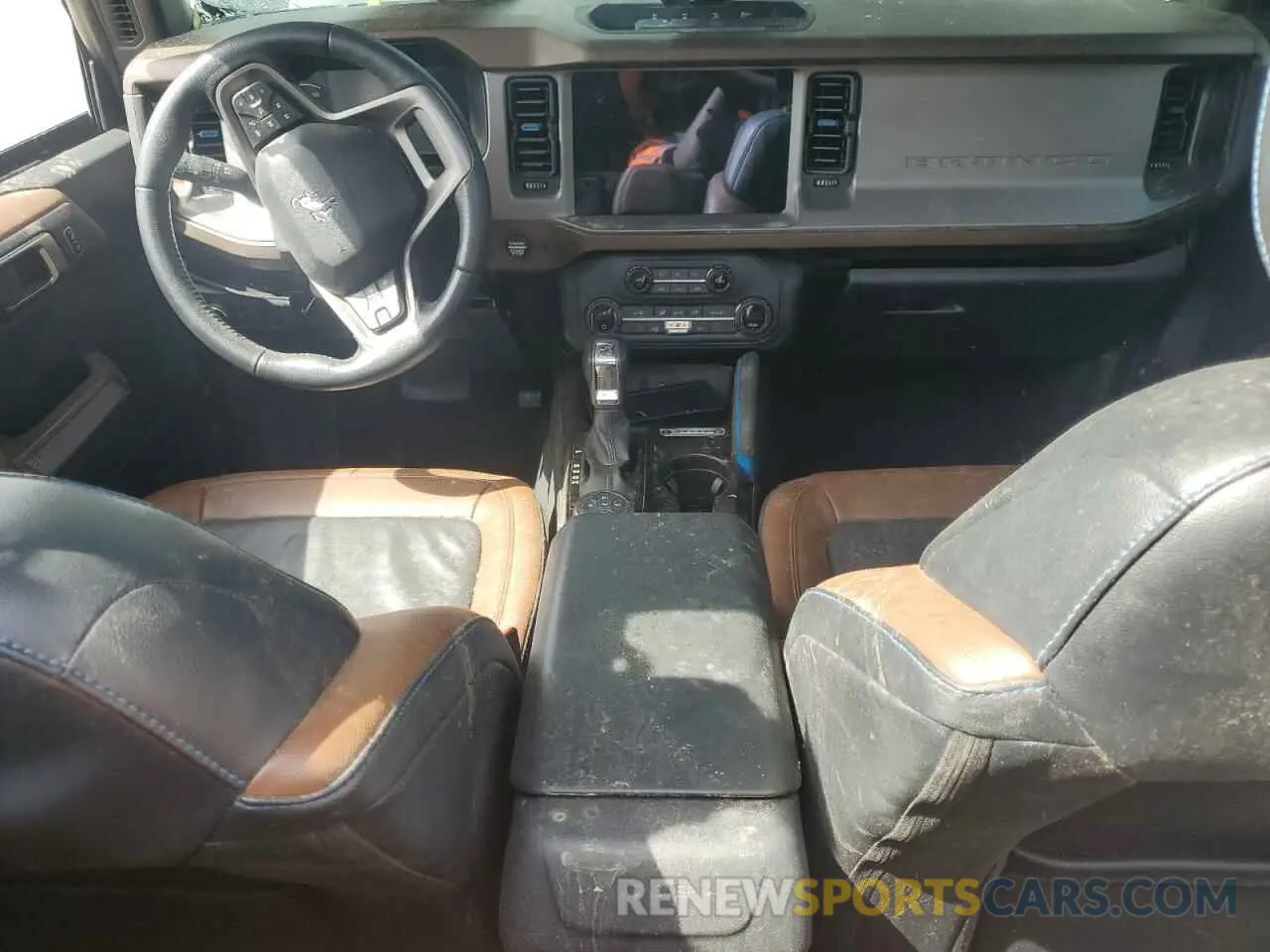 8 Photograph of a damaged car 1FMEE5DP1PLB38727 FORD BRONCO 2023