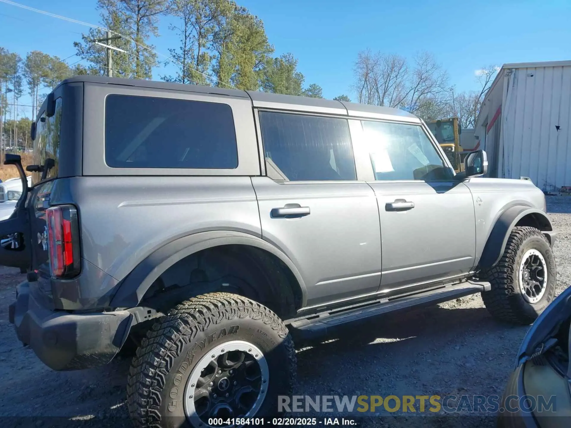 13 Photograph of a damaged car 1FMEE5DP1PLB40946 FORD BRONCO 2023
