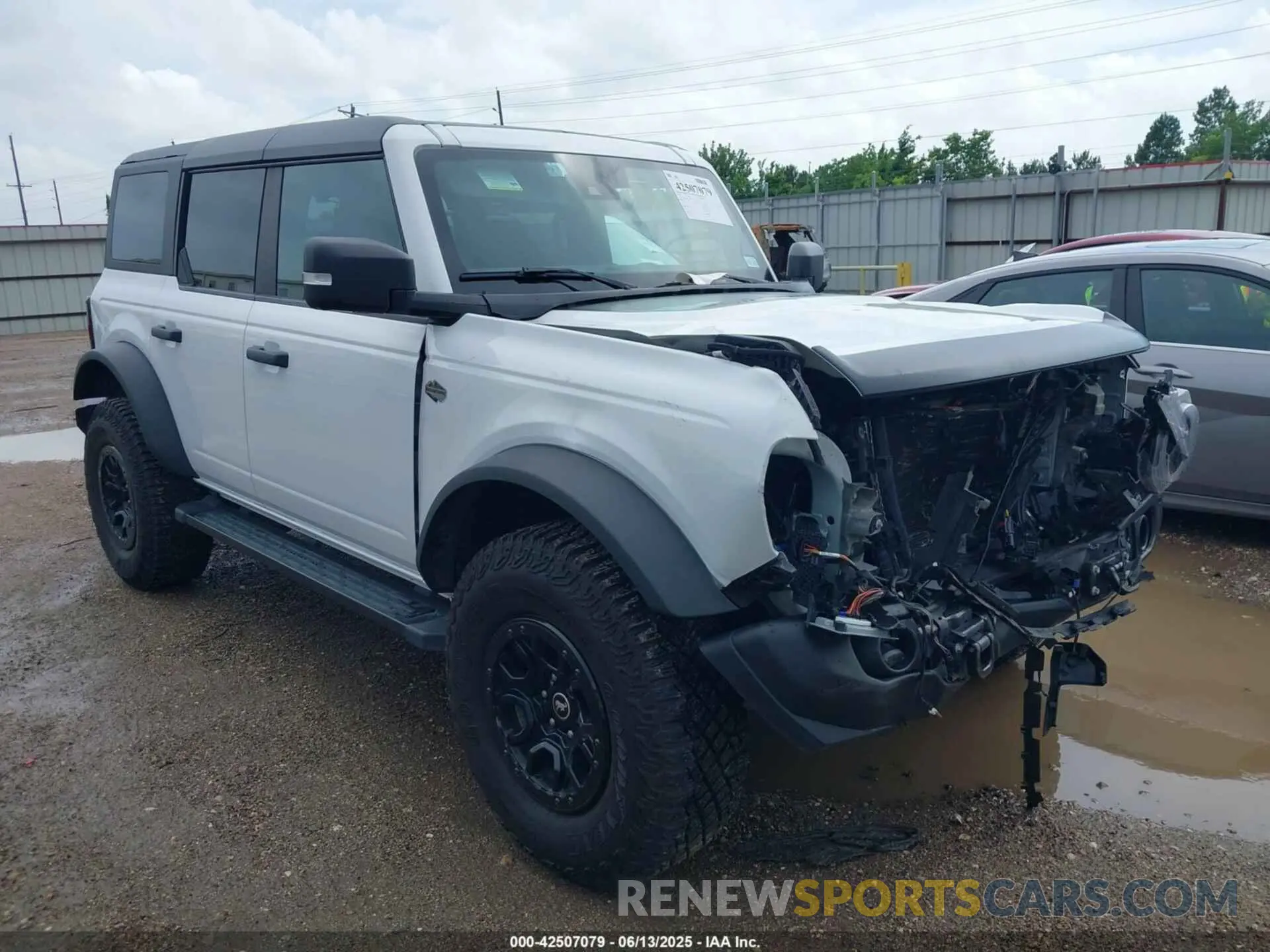1 Фотография поврежденного автомобиля 1FMEE5DP2PLB16493 FORD BRONCO 2023