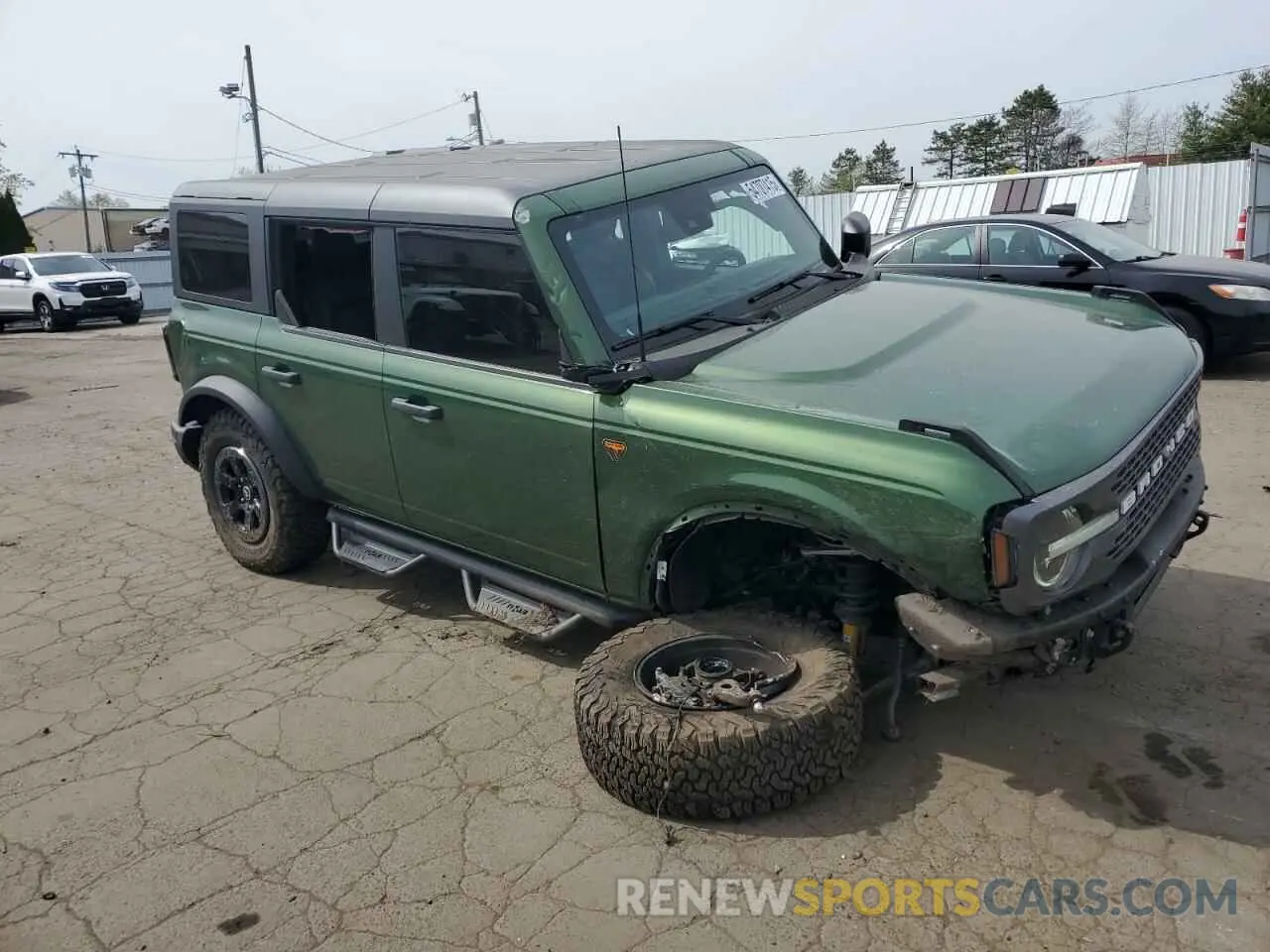4 Photograph of a damaged car 1FMEE5DP2PLB22598 FORD BRONCO 2023