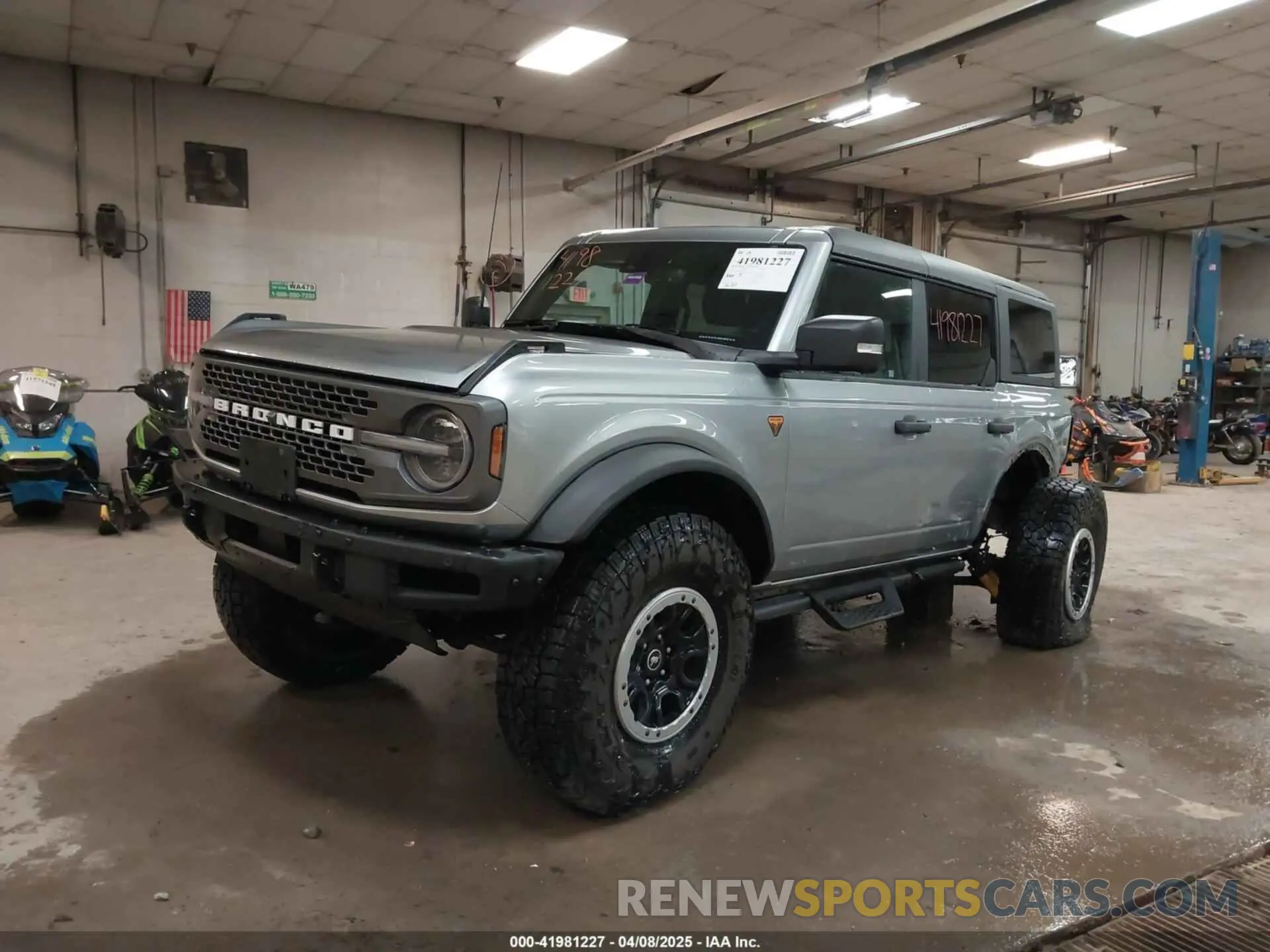2 Photograph of a damaged car 1FMEE5DP2PLB55066 FORD BRONCO 2023