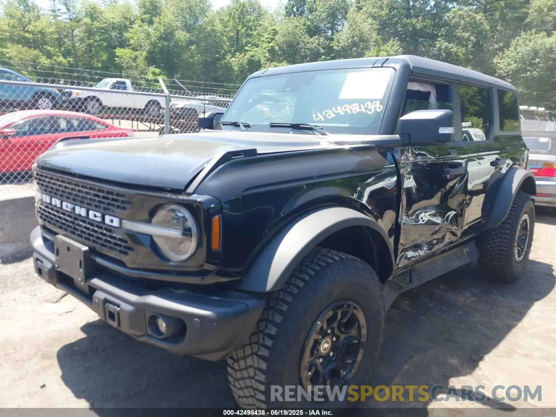 2 Фотография поврежденного автомобиля 1FMEE5DP6PLB86854 FORD BRONCO 2023