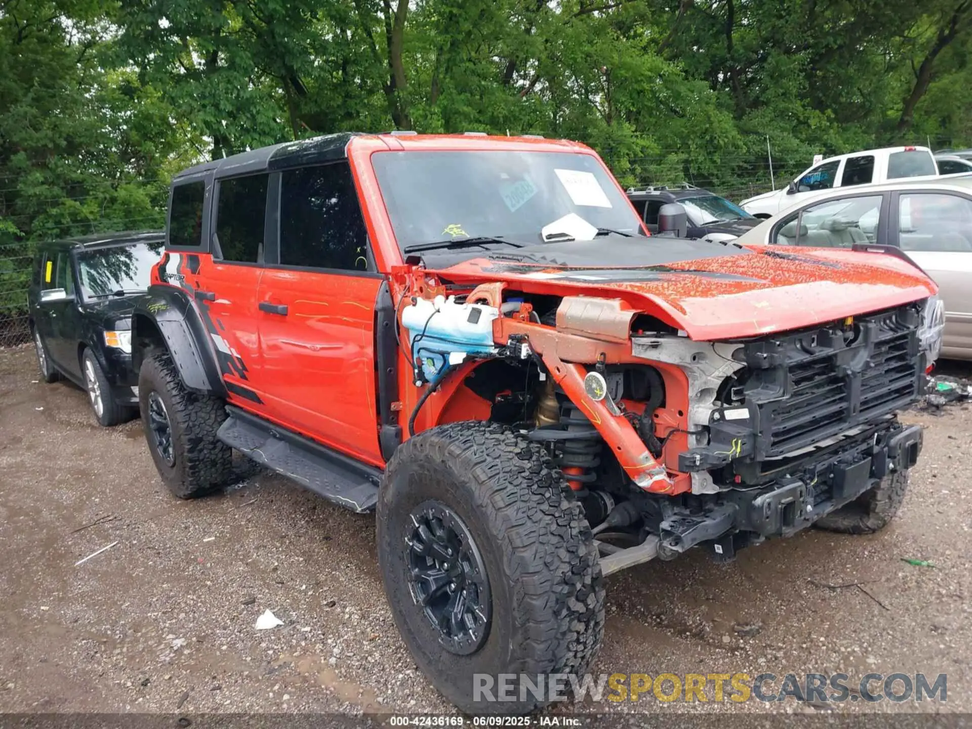 1 Фотография поврежденного автомобиля 1FMEE5JR2PLB23076 FORD BRONCO 2023