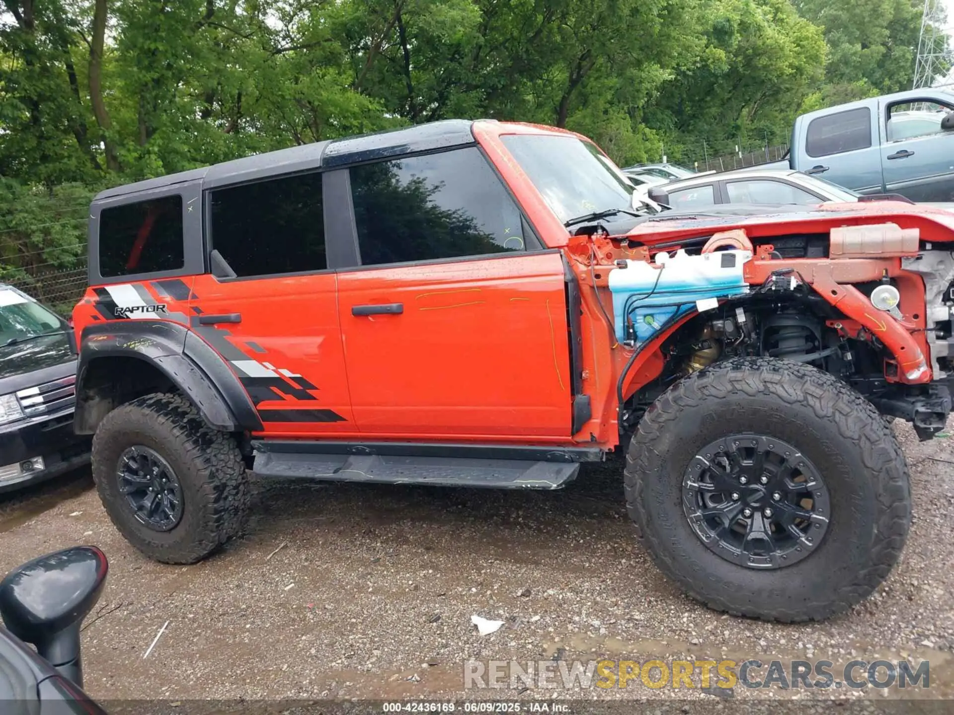 13 Фотография поврежденного автомобиля 1FMEE5JR2PLB23076 FORD BRONCO 2023