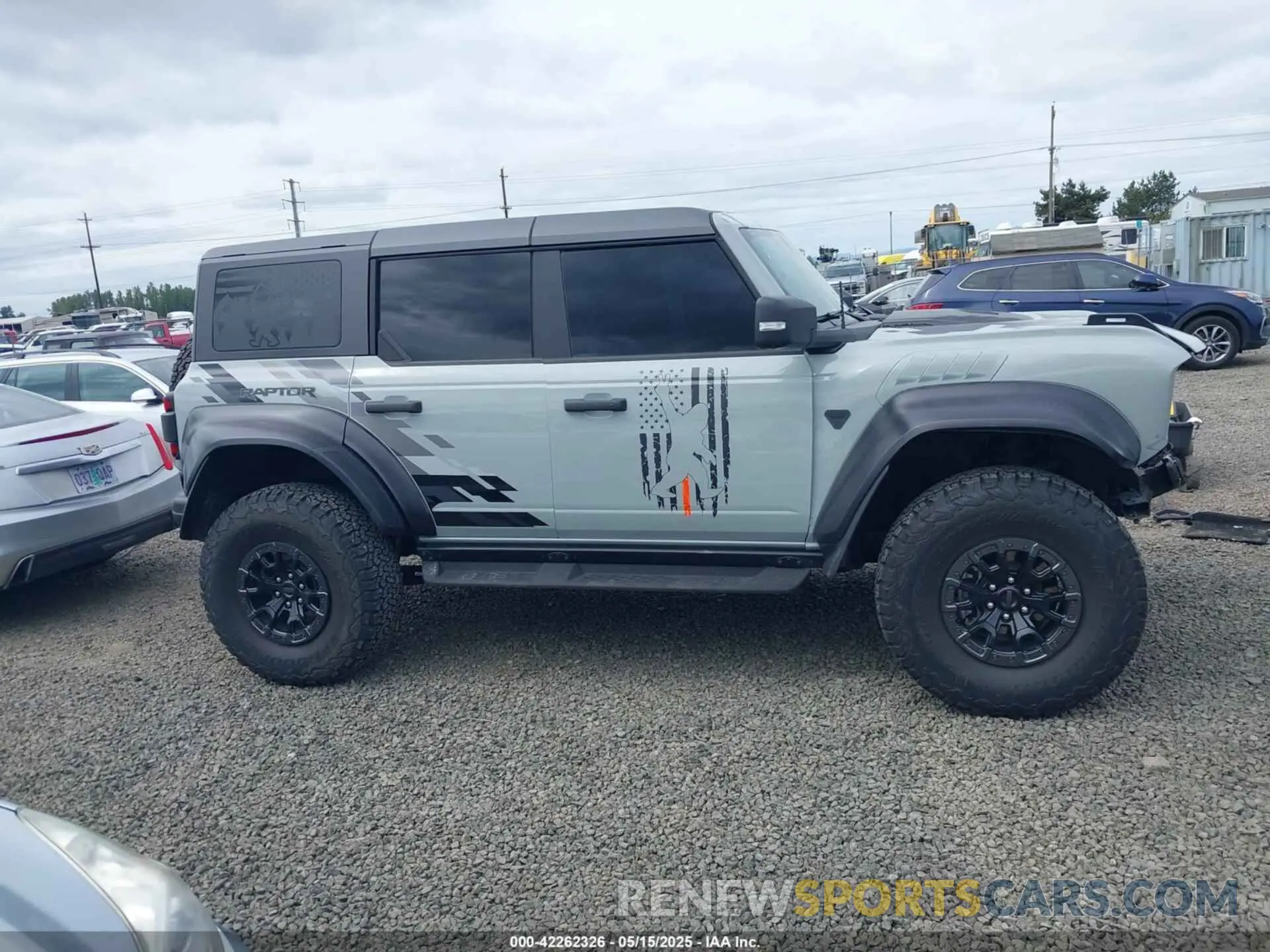 14 Photograph of a damaged car 1FMEE5JR2PLC04983 FORD BRONCO 2023