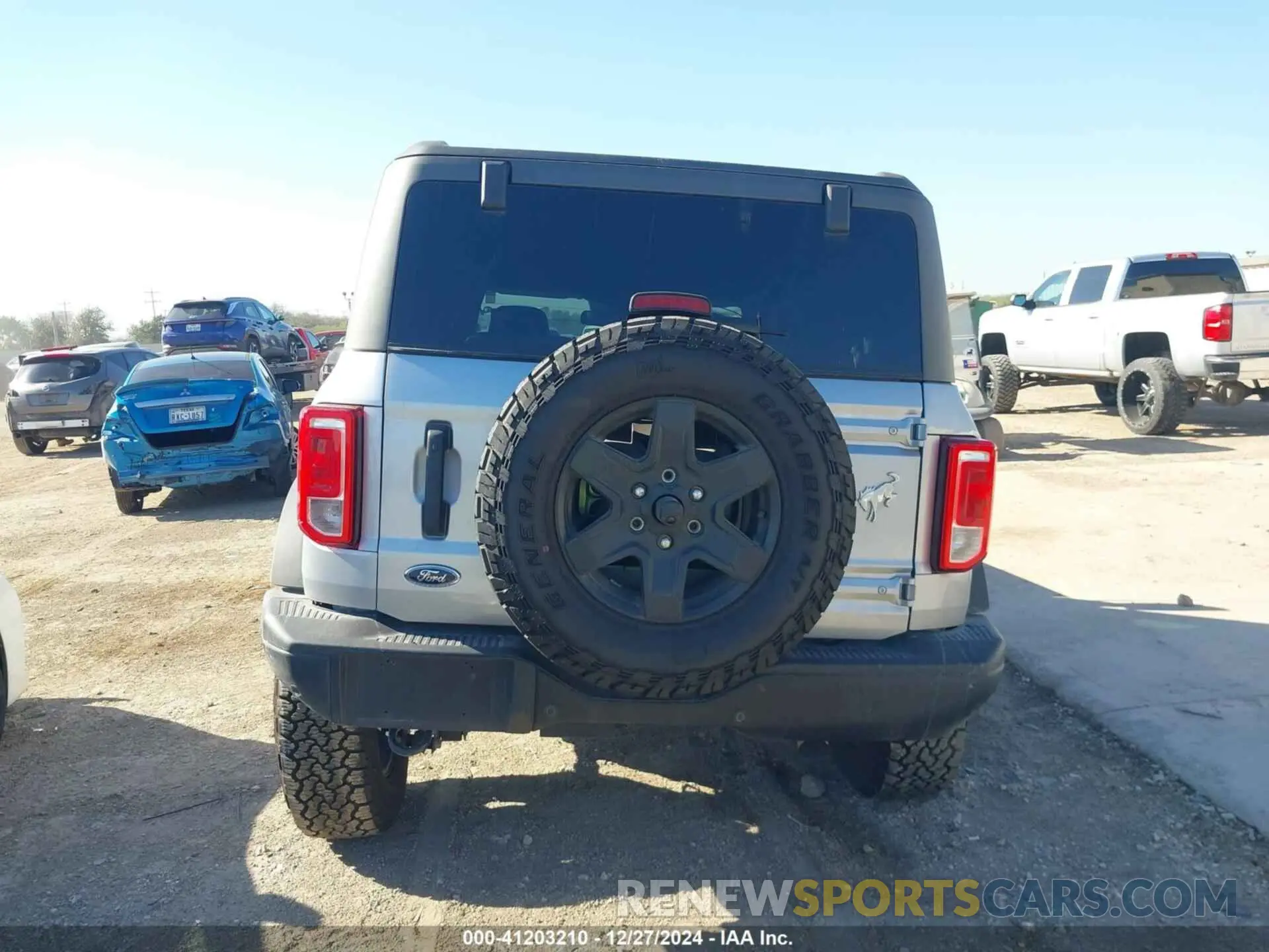 17 Photograph of a damaged car 1FMDE1AH6RLA22976 FORD BRONCO 2024