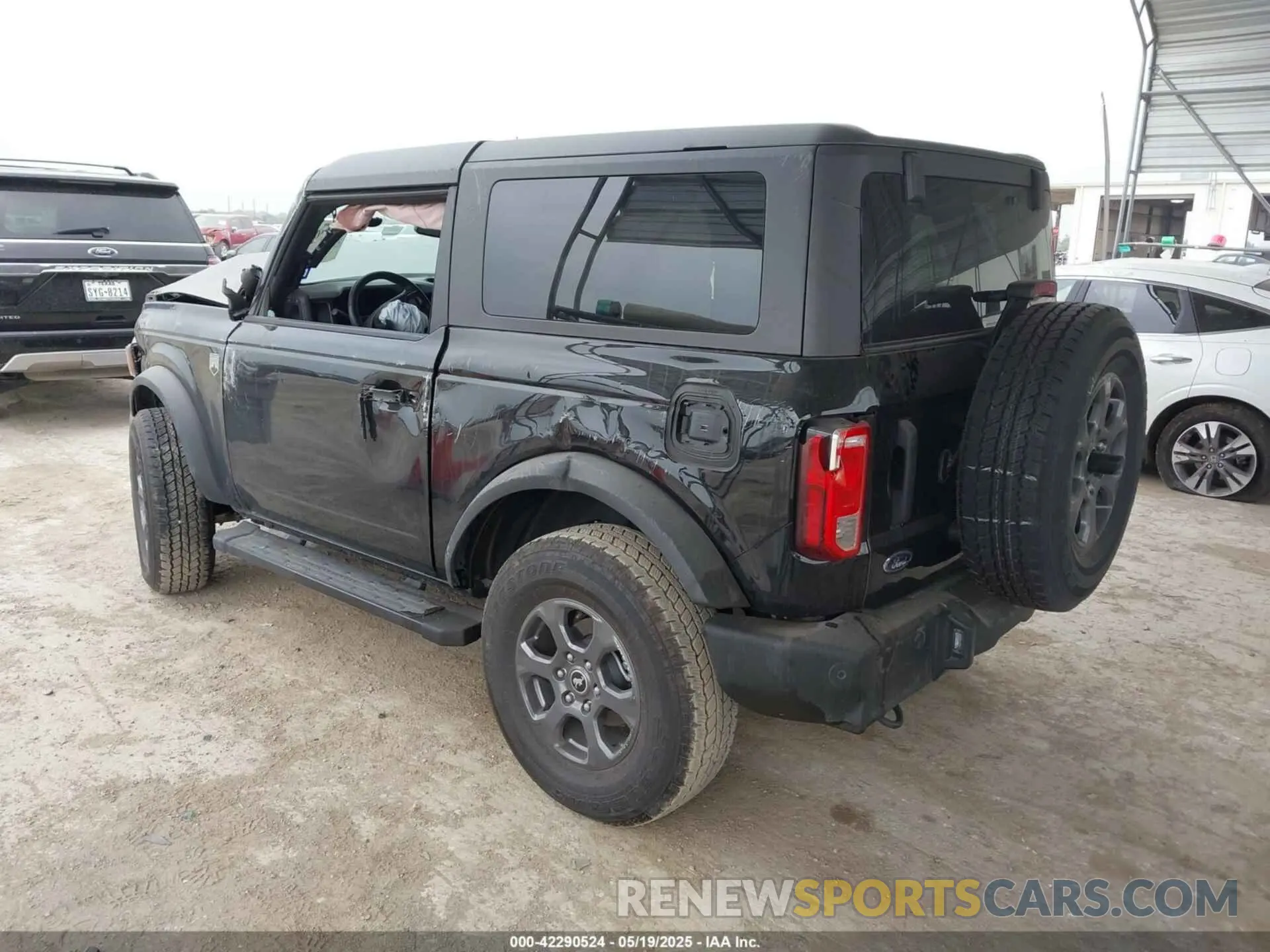3 Photograph of a damaged car 1FMDE7AH4RLA91006 FORD BRONCO 2024