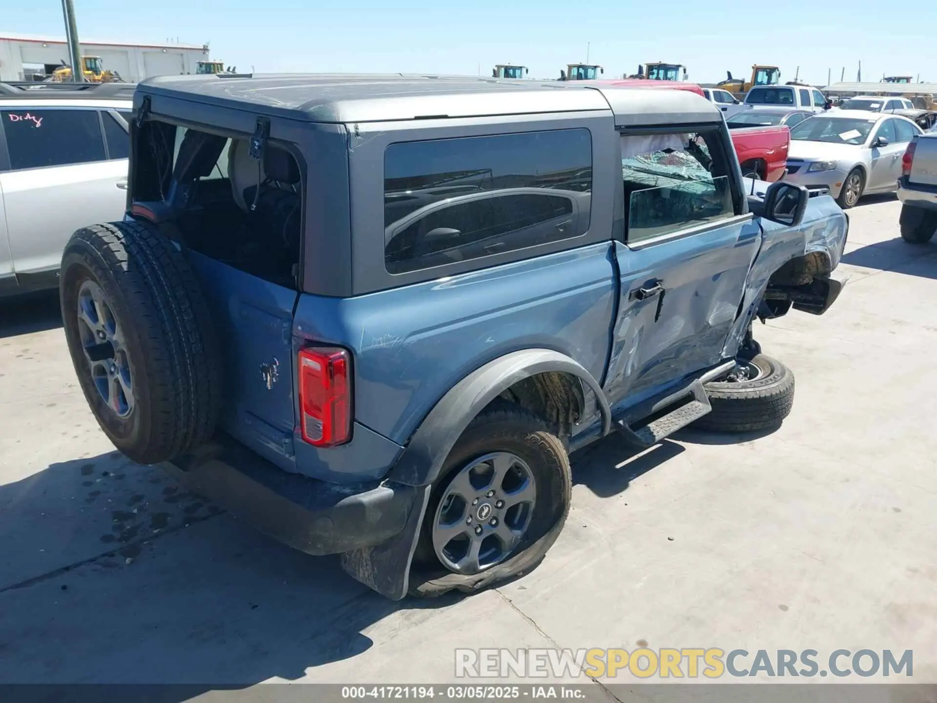 4 Photograph of a damaged car 1FMDE7AH6RLB30212 FORD BRONCO 2024