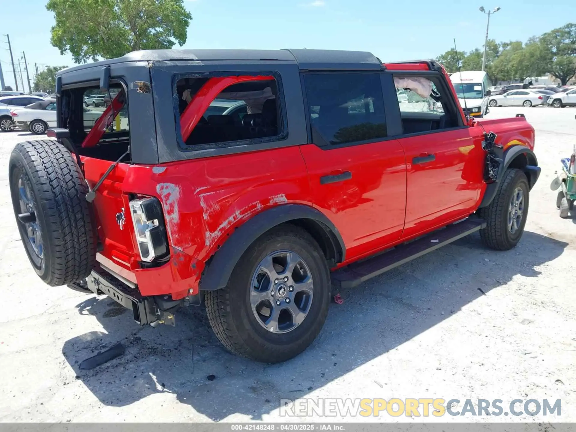 4 Photograph of a damaged car 1FMDE7BH2RLB01949 FORD BRONCO 2024