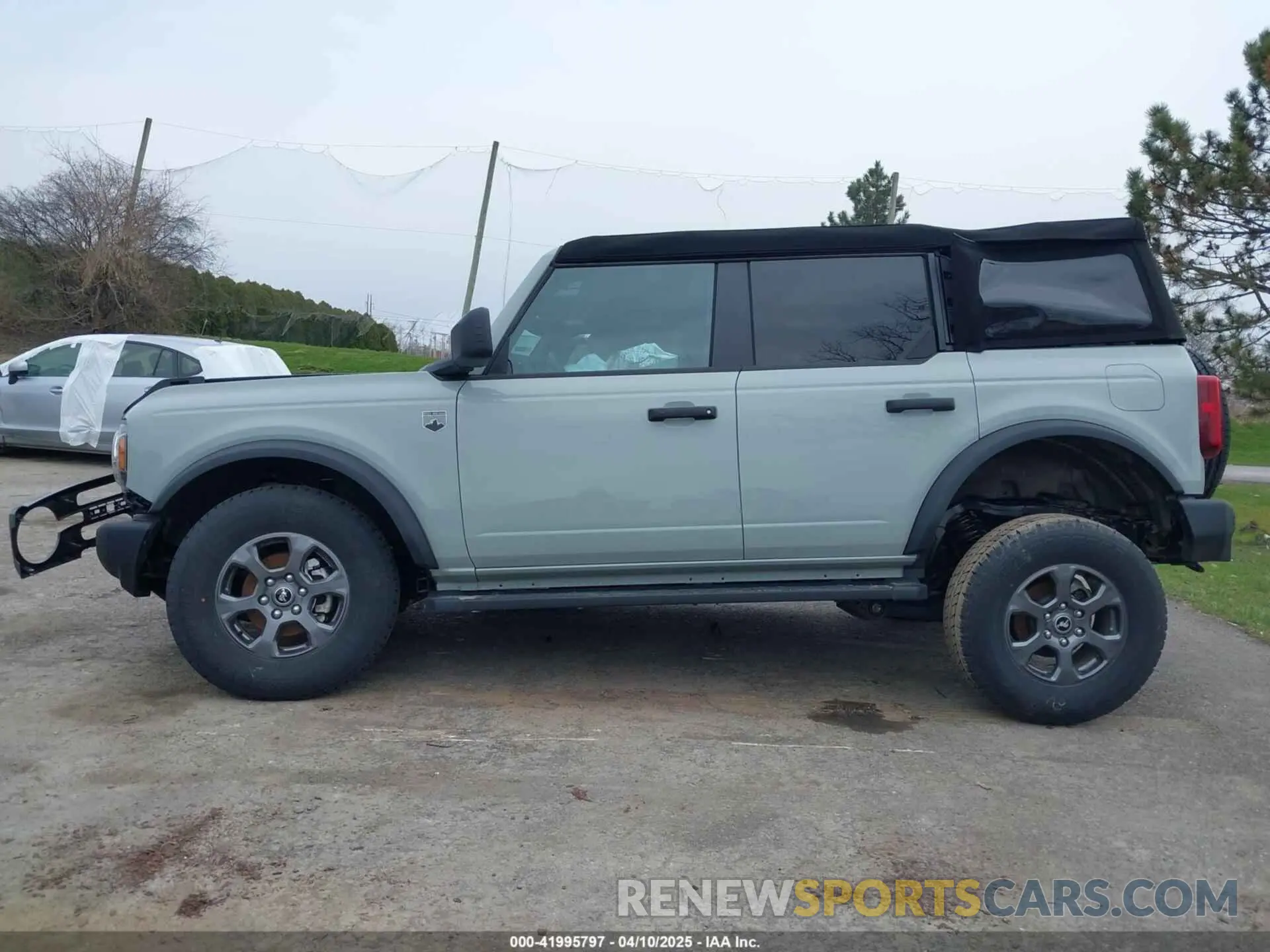 15 Photograph of a damaged car 1FMDE7BH7RLA97347 FORD BRONCO 2024